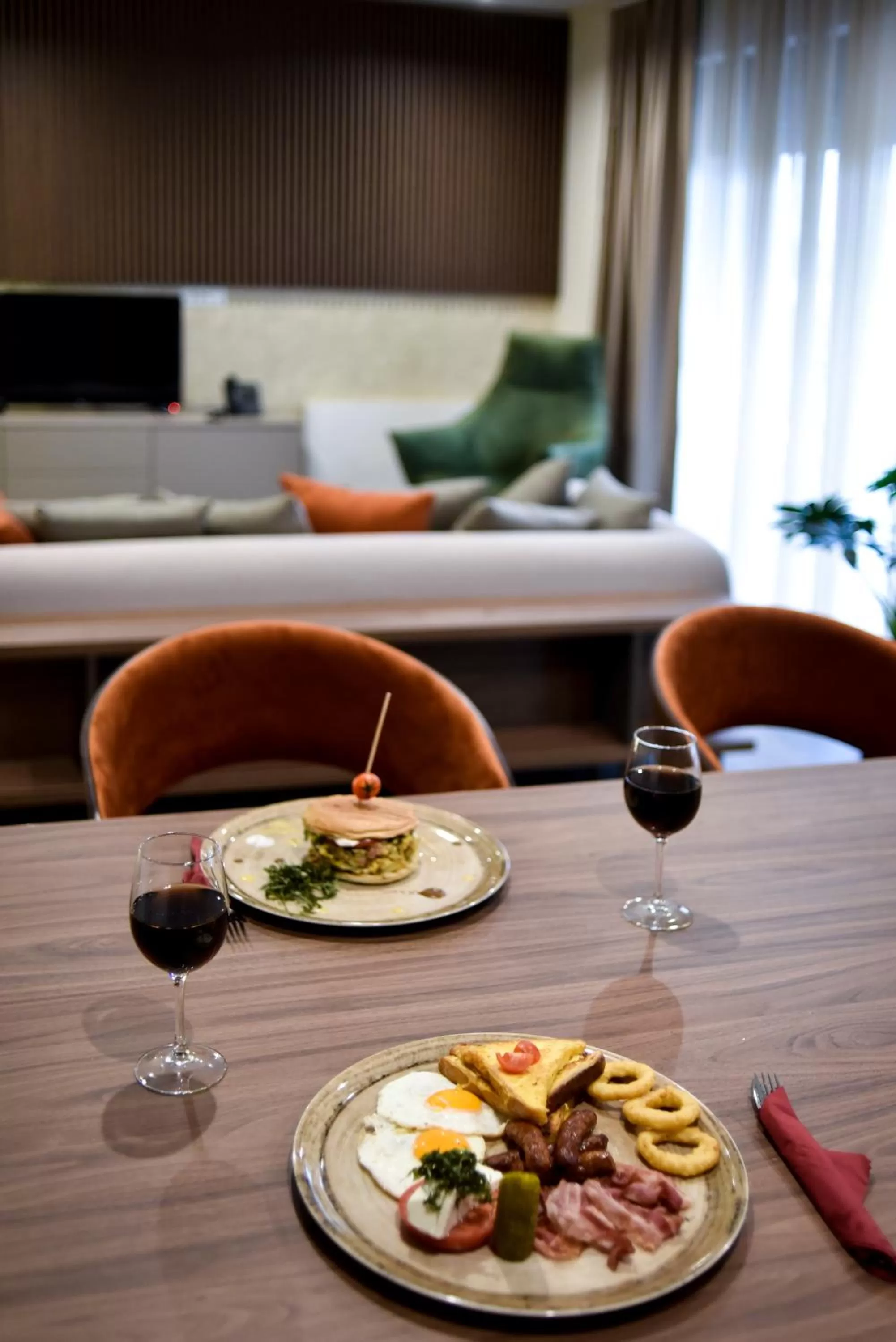 Dining area, Business Area/Conference Room in Hotel LoRa