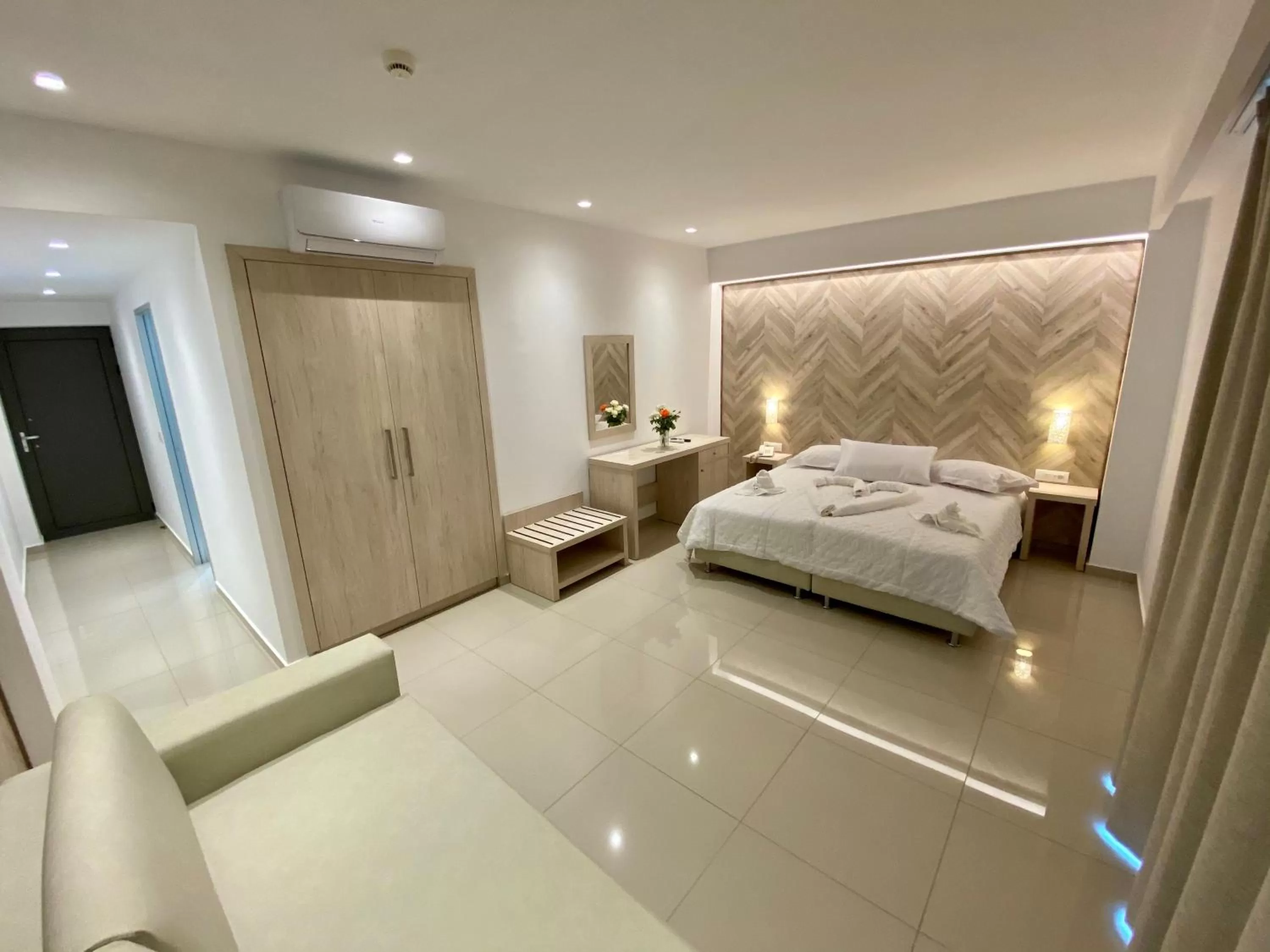 Property building, Bed in Agrelli Hotel & Suites