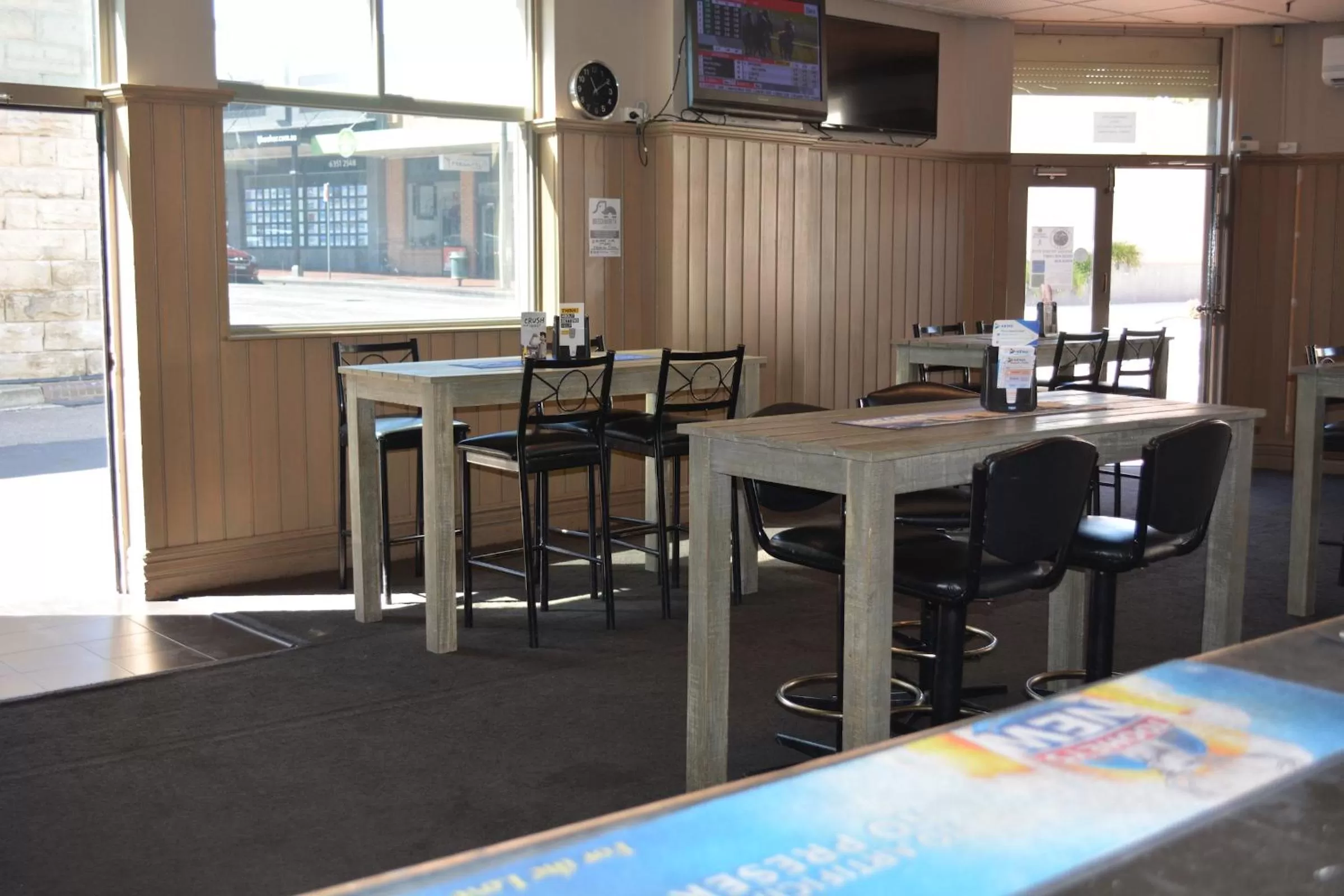 Lounge or bar in Commercial Hotel Motel Lithgow