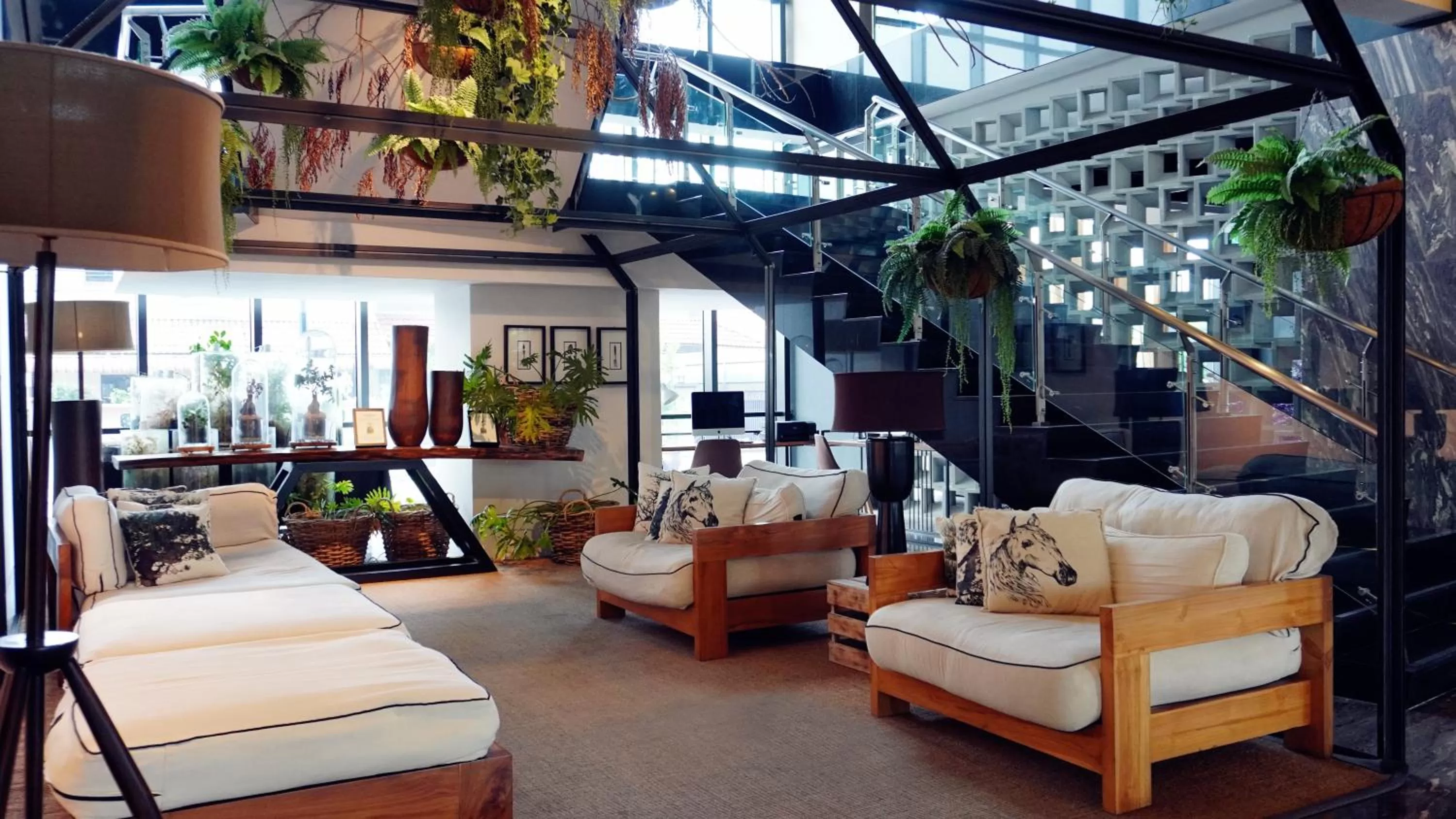 Seating area in M Roof Hotel & Residences