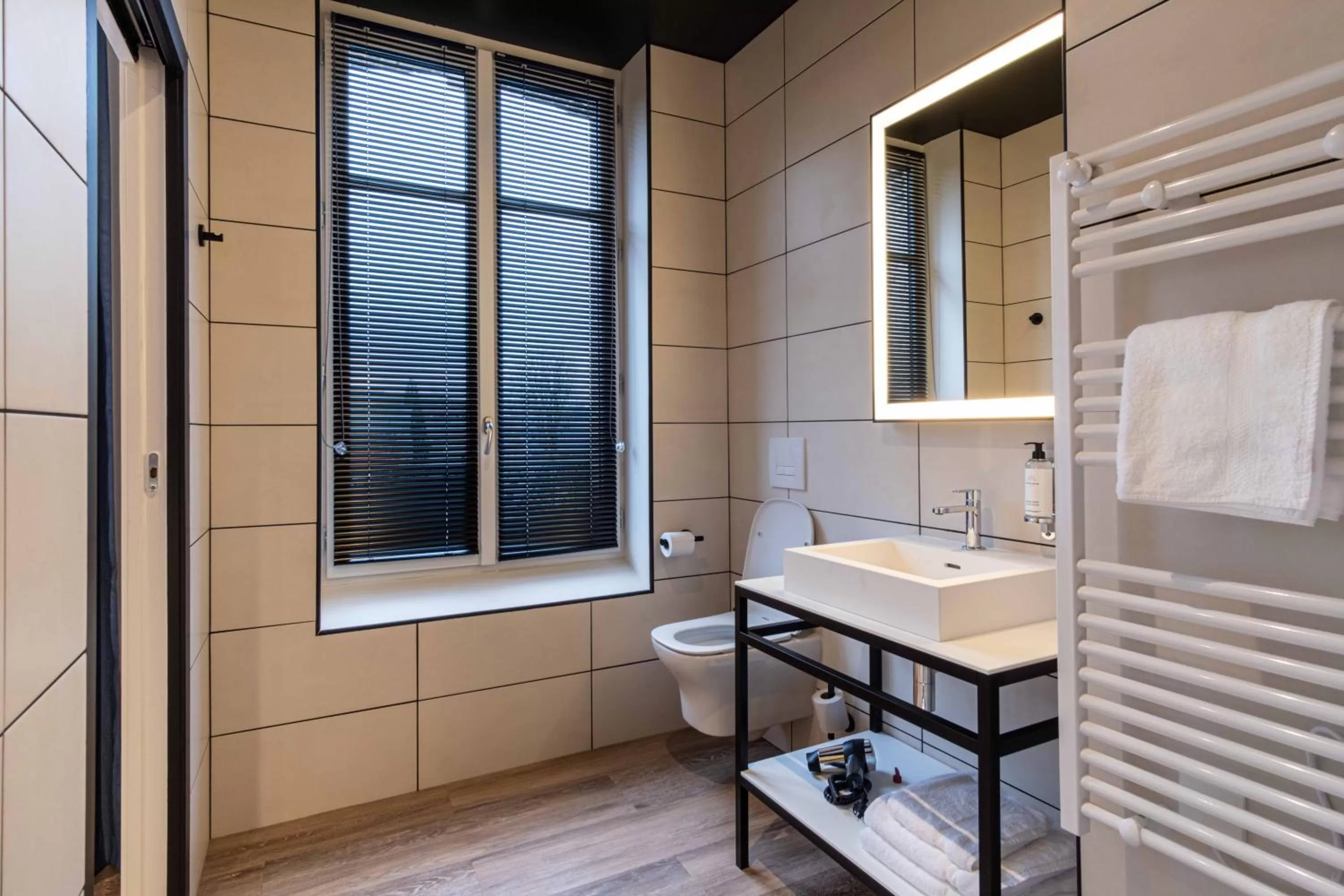 Bathroom in Mayrena Hotel Restaurant