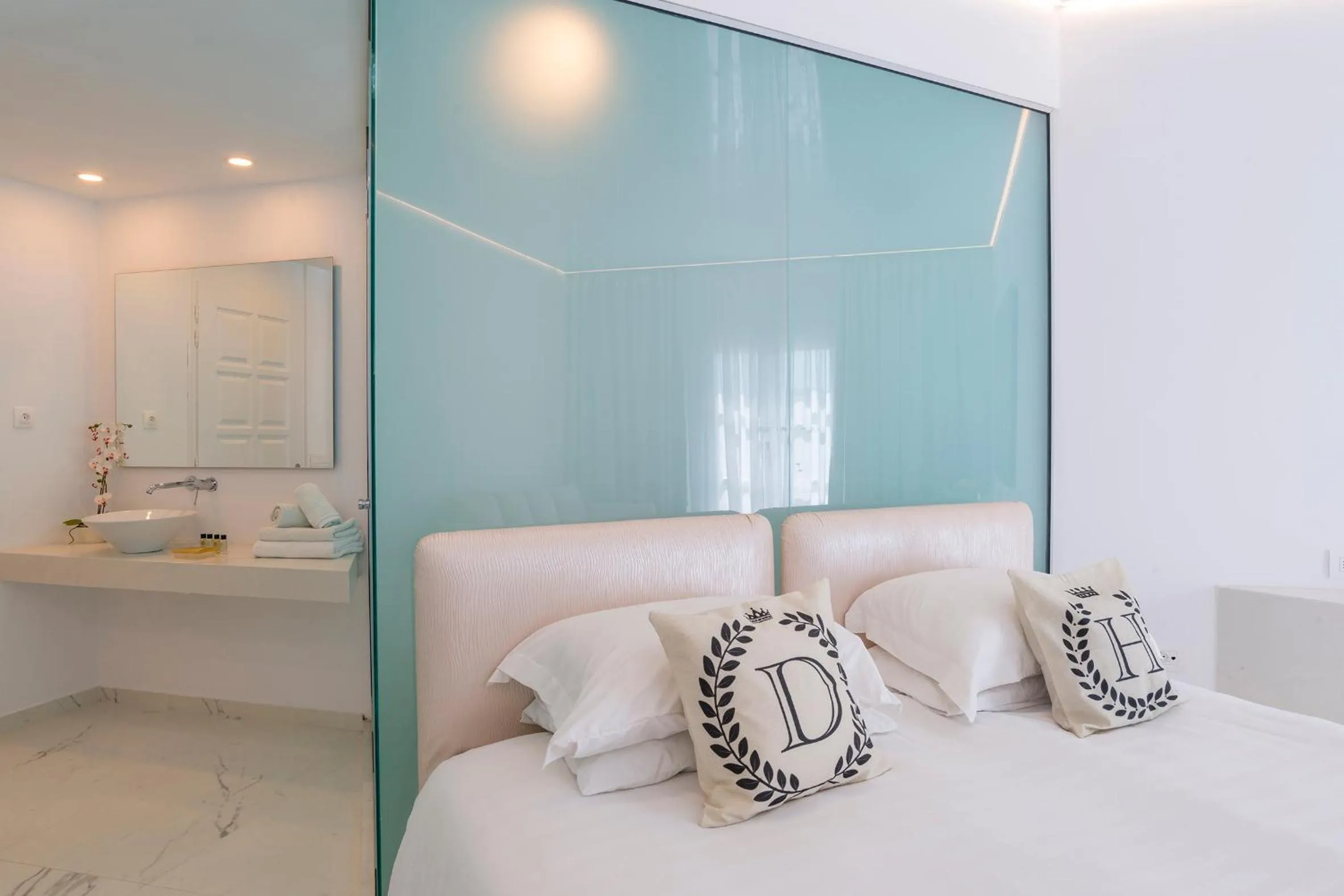 Bed in Dionysos Luxury Hotel Mykonos