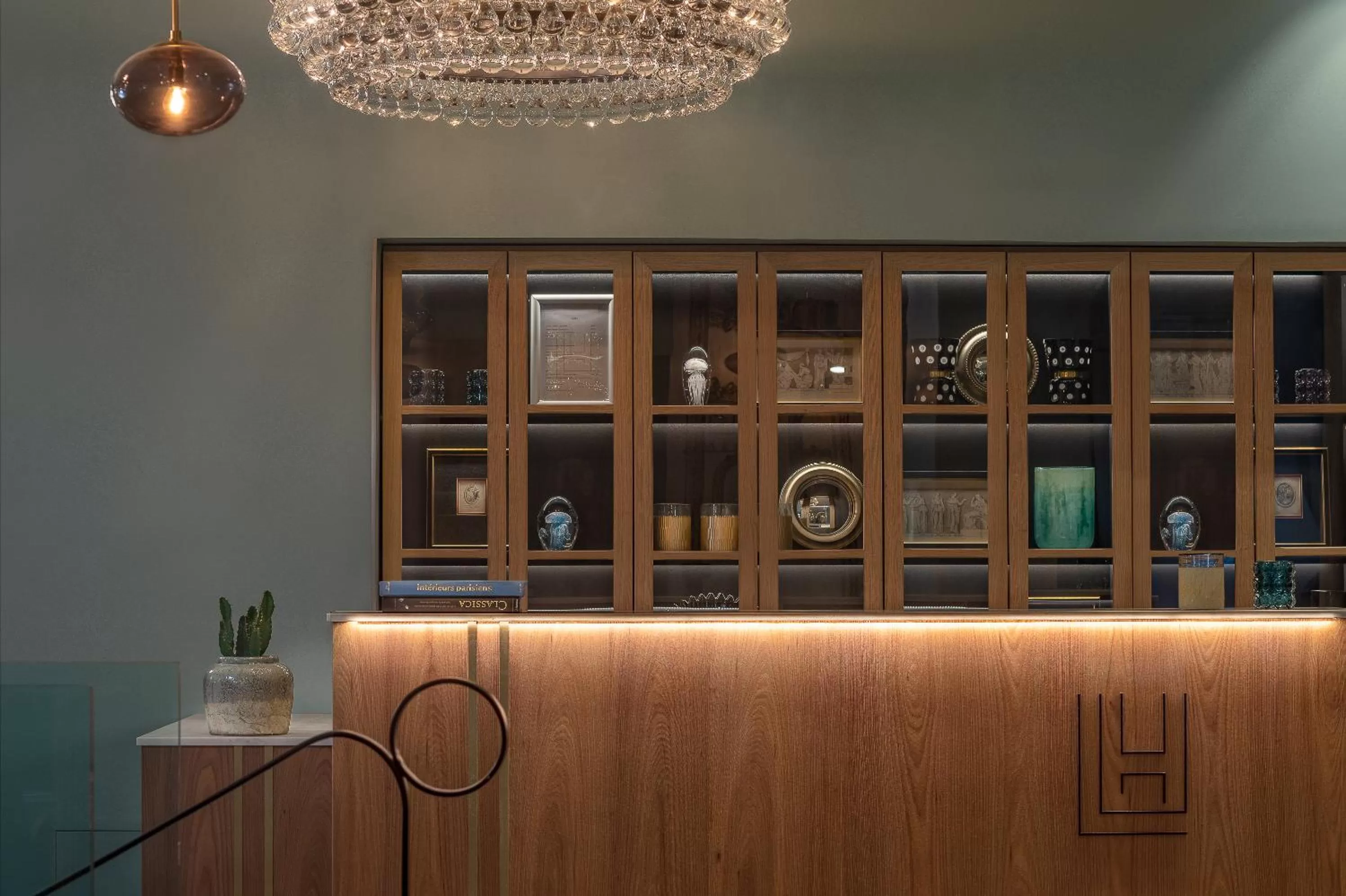 Lobby or reception in Lyric Hotel Paris Opera