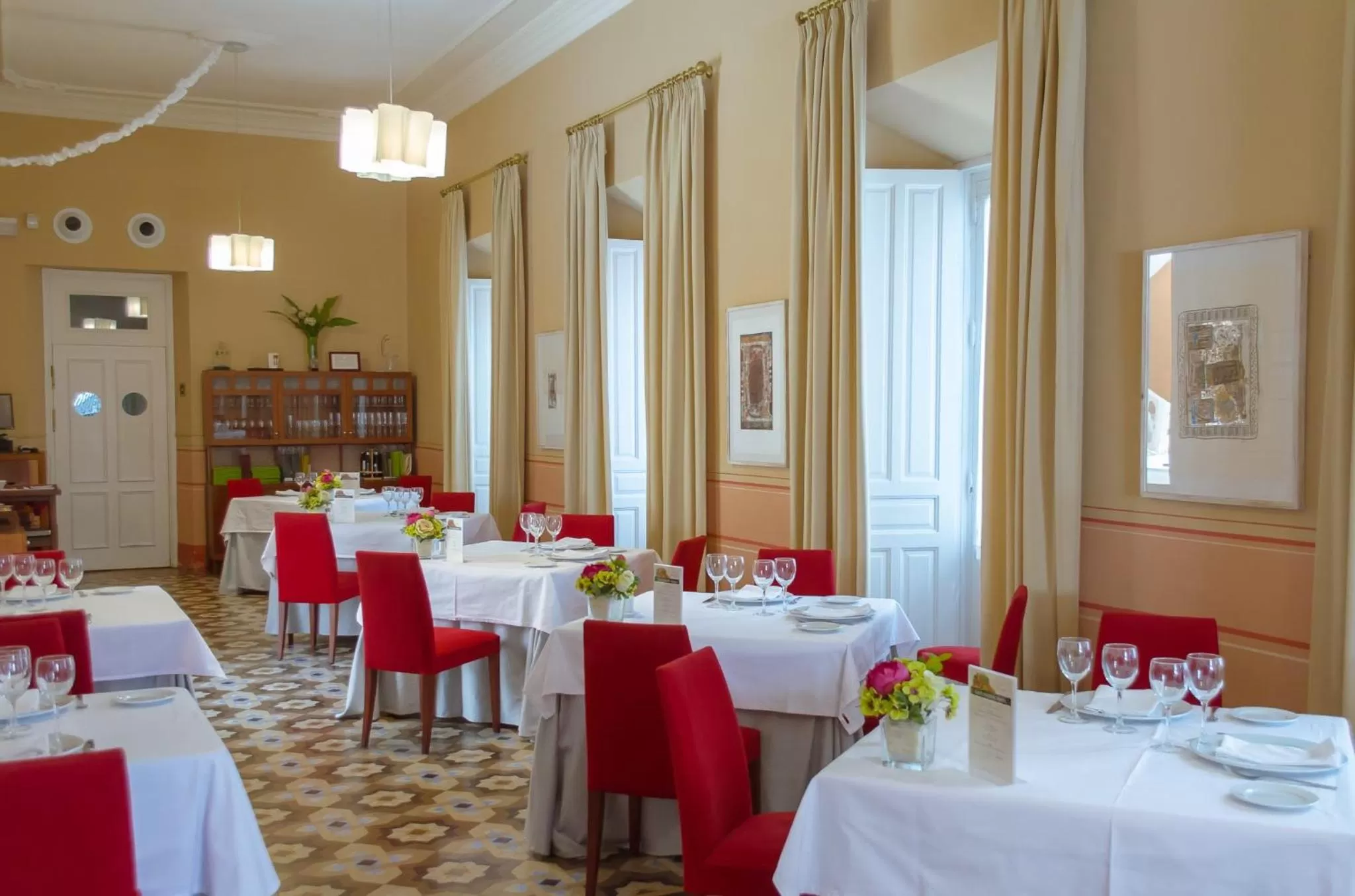 Restaurant/places to eat in Hotel Mirador de Llerena