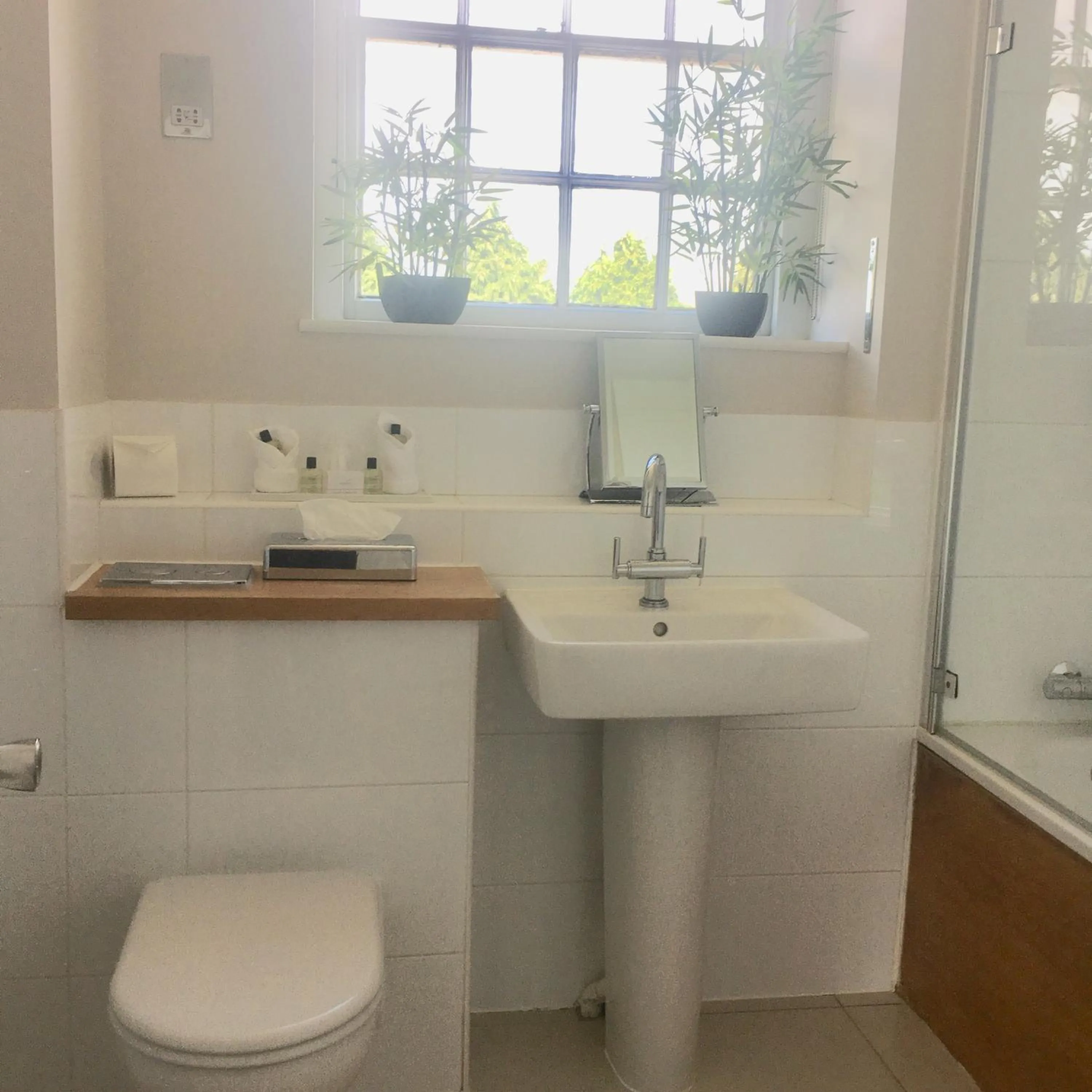 Shower in Highfield Park