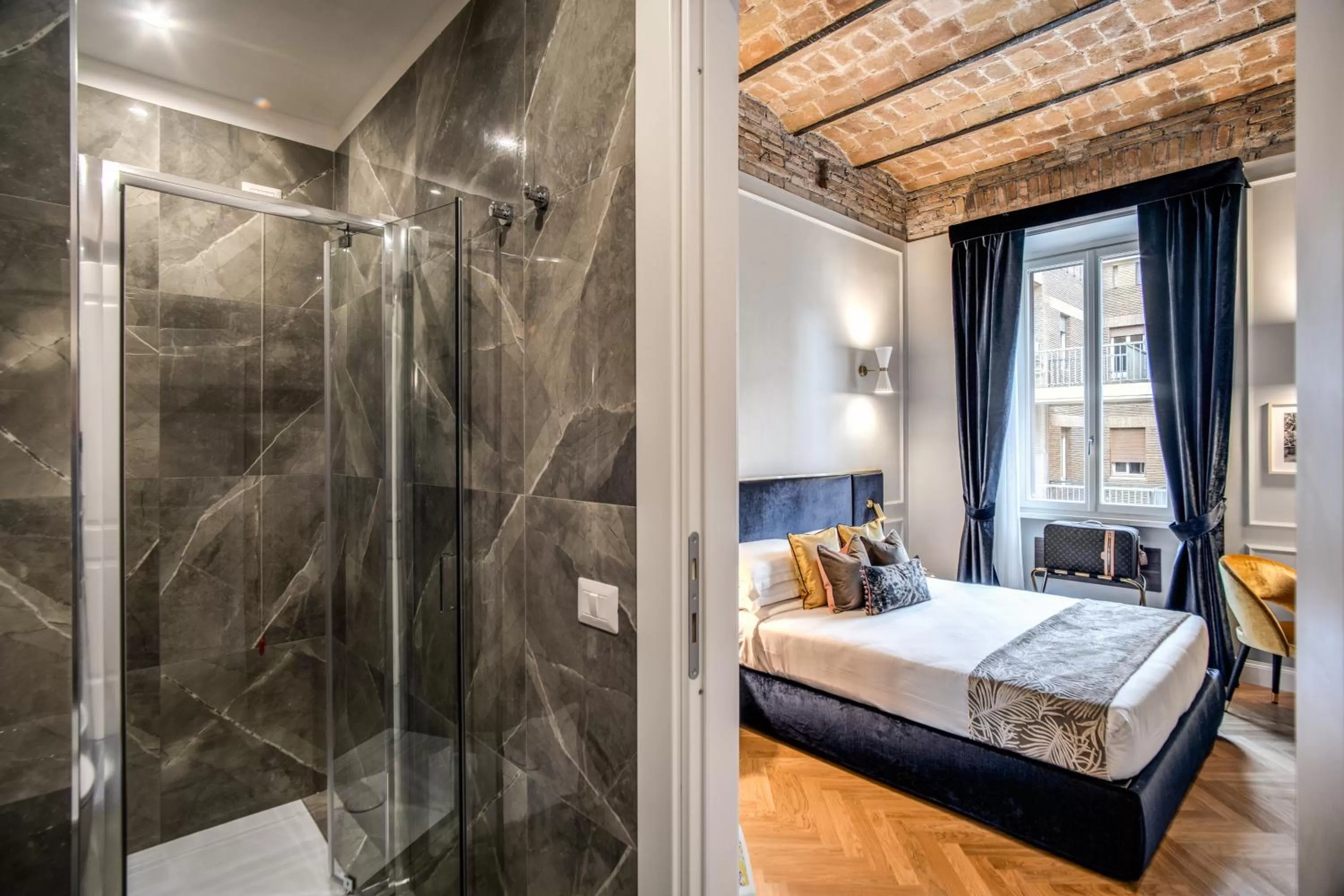 Bed in Tree Charme Augusto Boutique Hotel