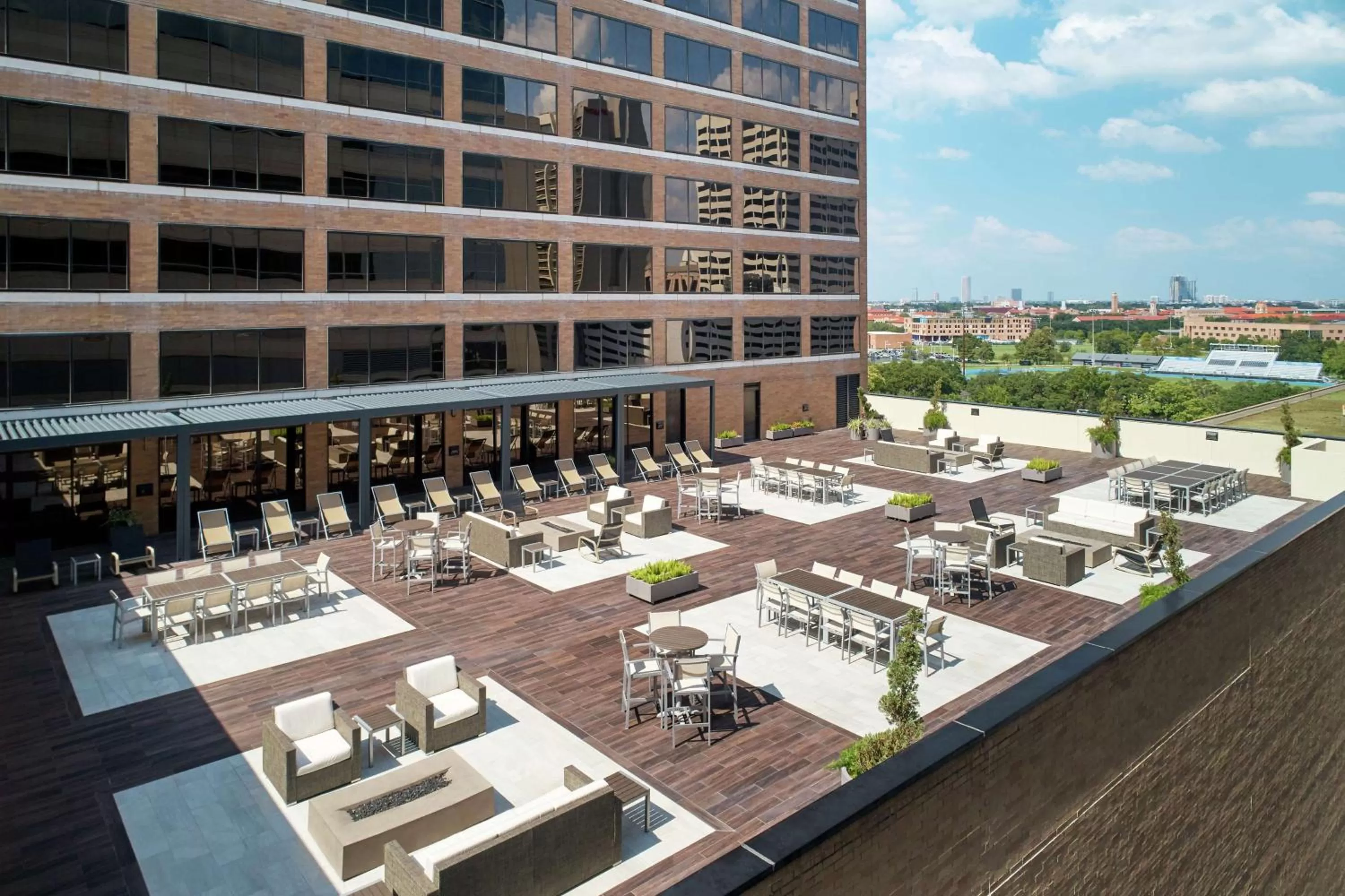 Patio in Hilton Houston Plaza/Medical Center