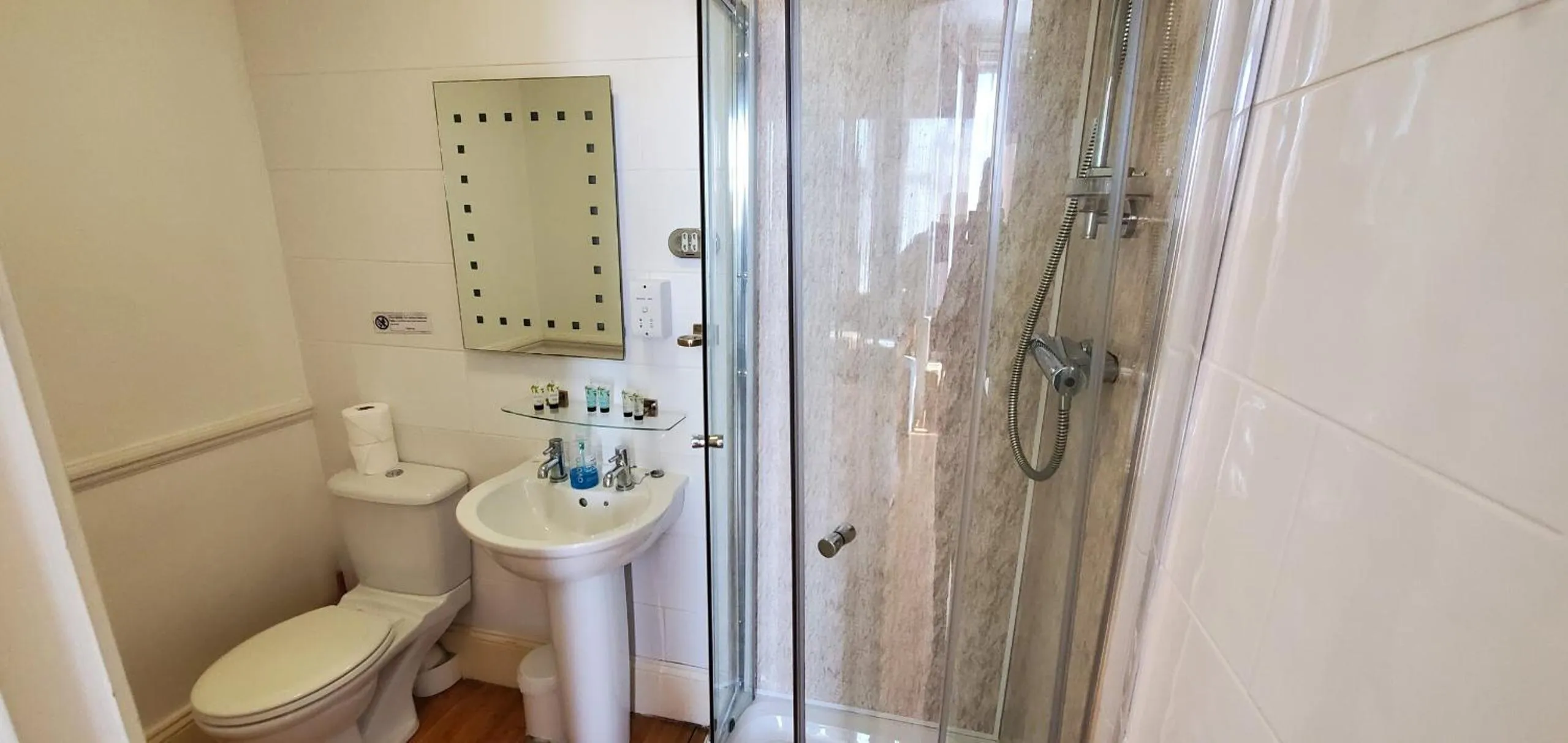 Bathroom in Diamonds Guest House