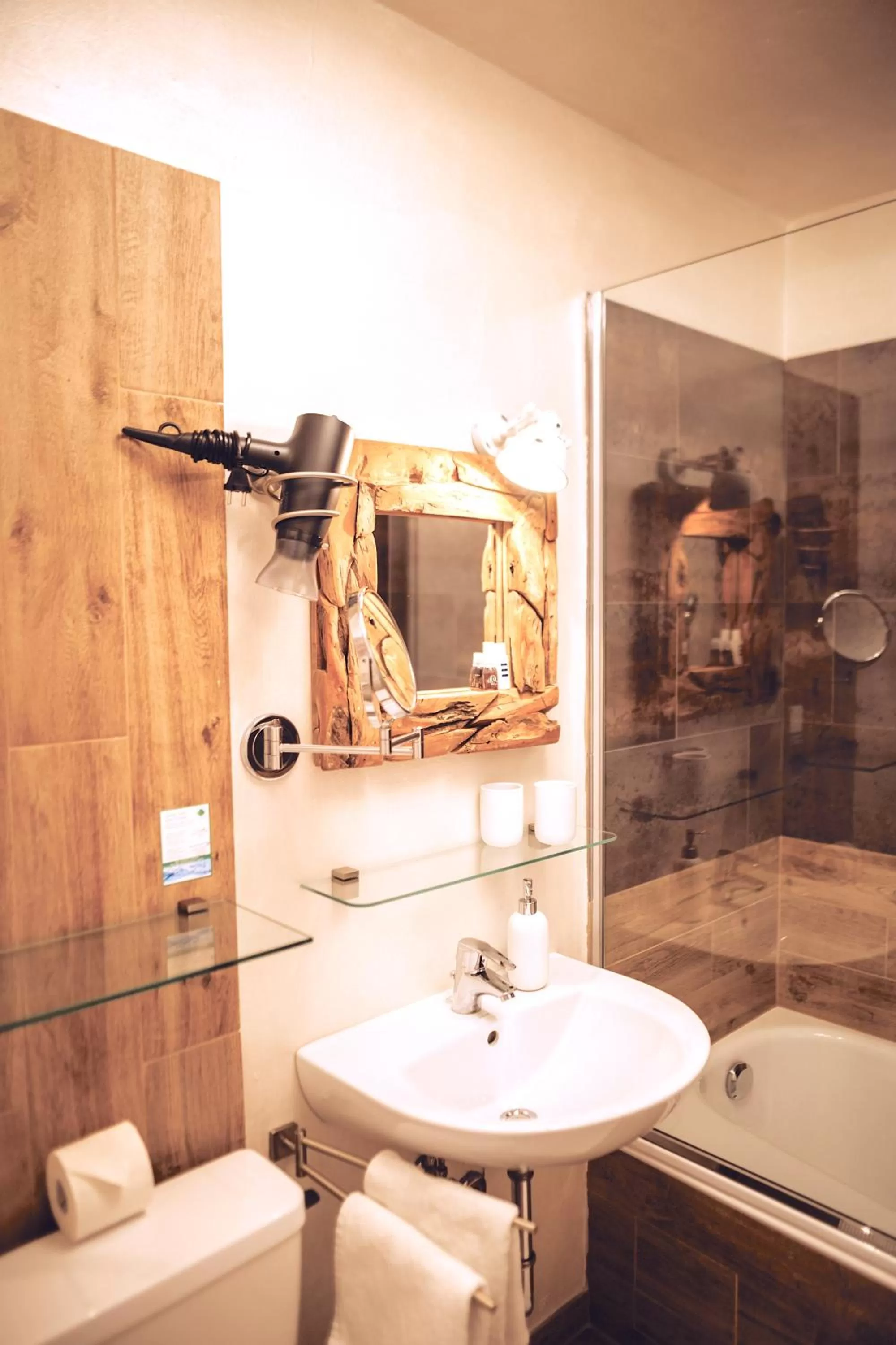 Bathroom in Das Hotel Stern 24h self-check-in