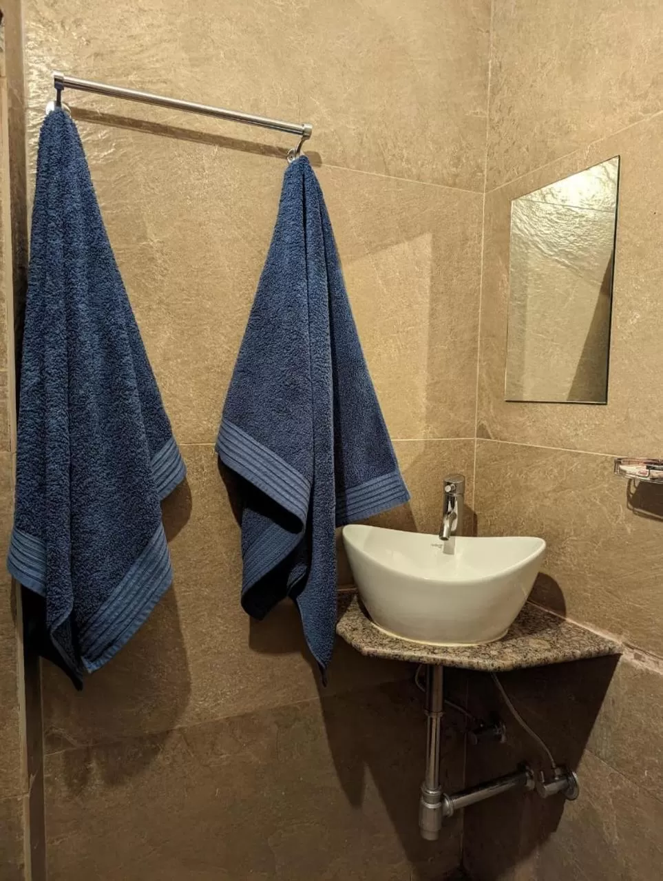 Bathroom in Corsican Haveli