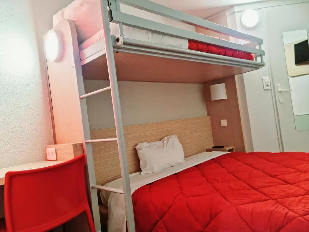 Bedroom, Bed in Premiere Classe Honfleur