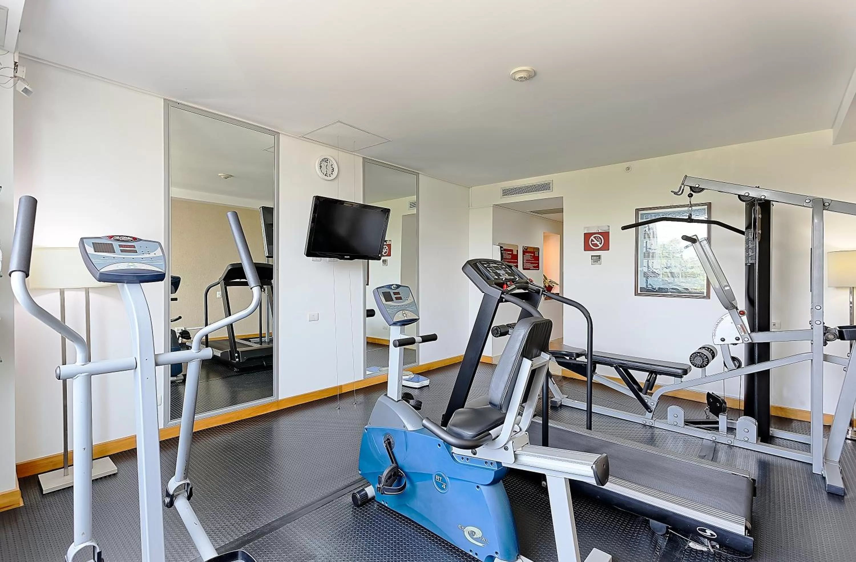 Fitness centre/facilities in Holiday Inn Express Villahermosa by IHG