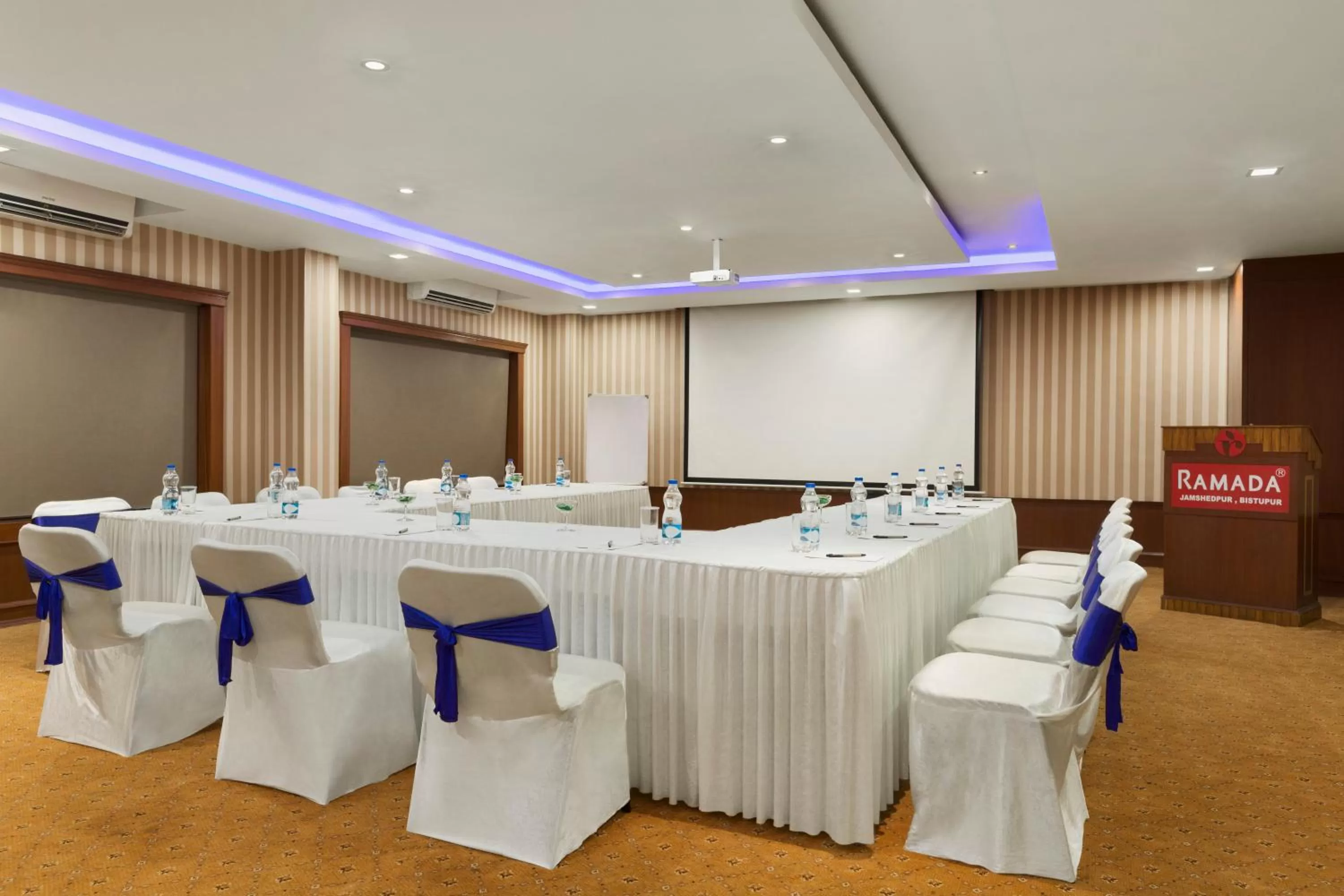 Banquet/Function facilities in Ramada Jamshedpur Bistupur