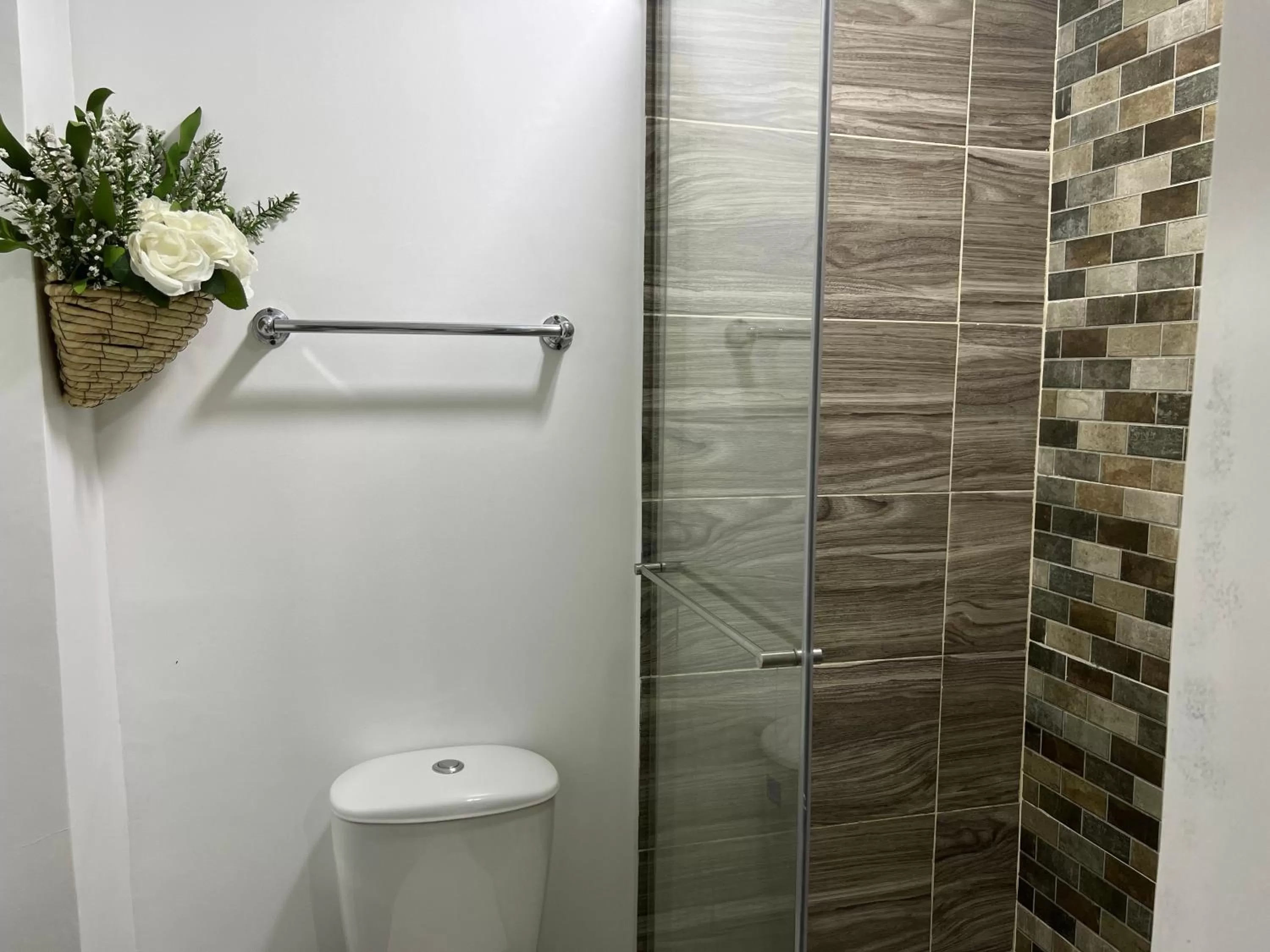 Bathroom in La Forêt de Café Hotel