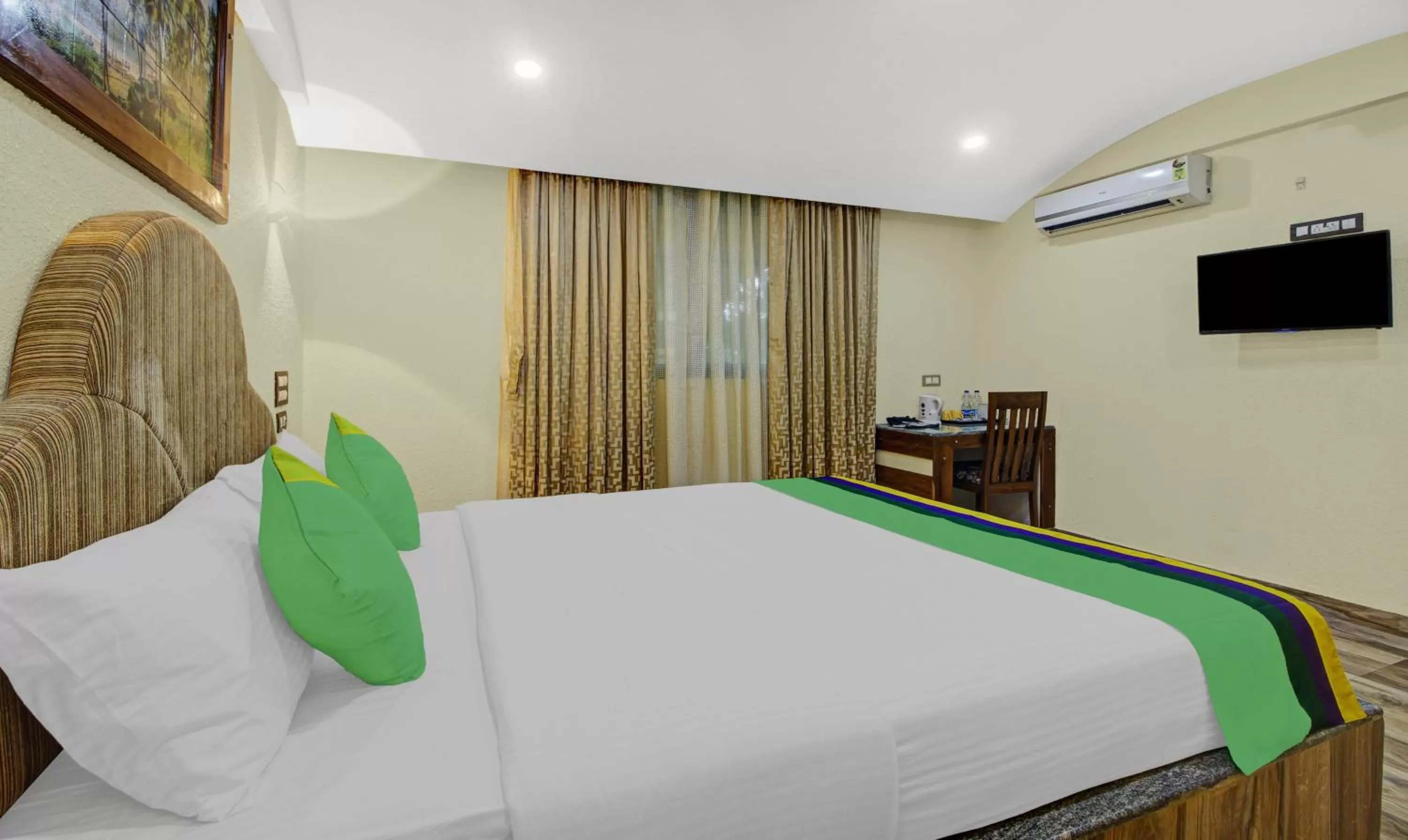 Bed in Treebo Majestic Palms, 2 Km From Colva Beach