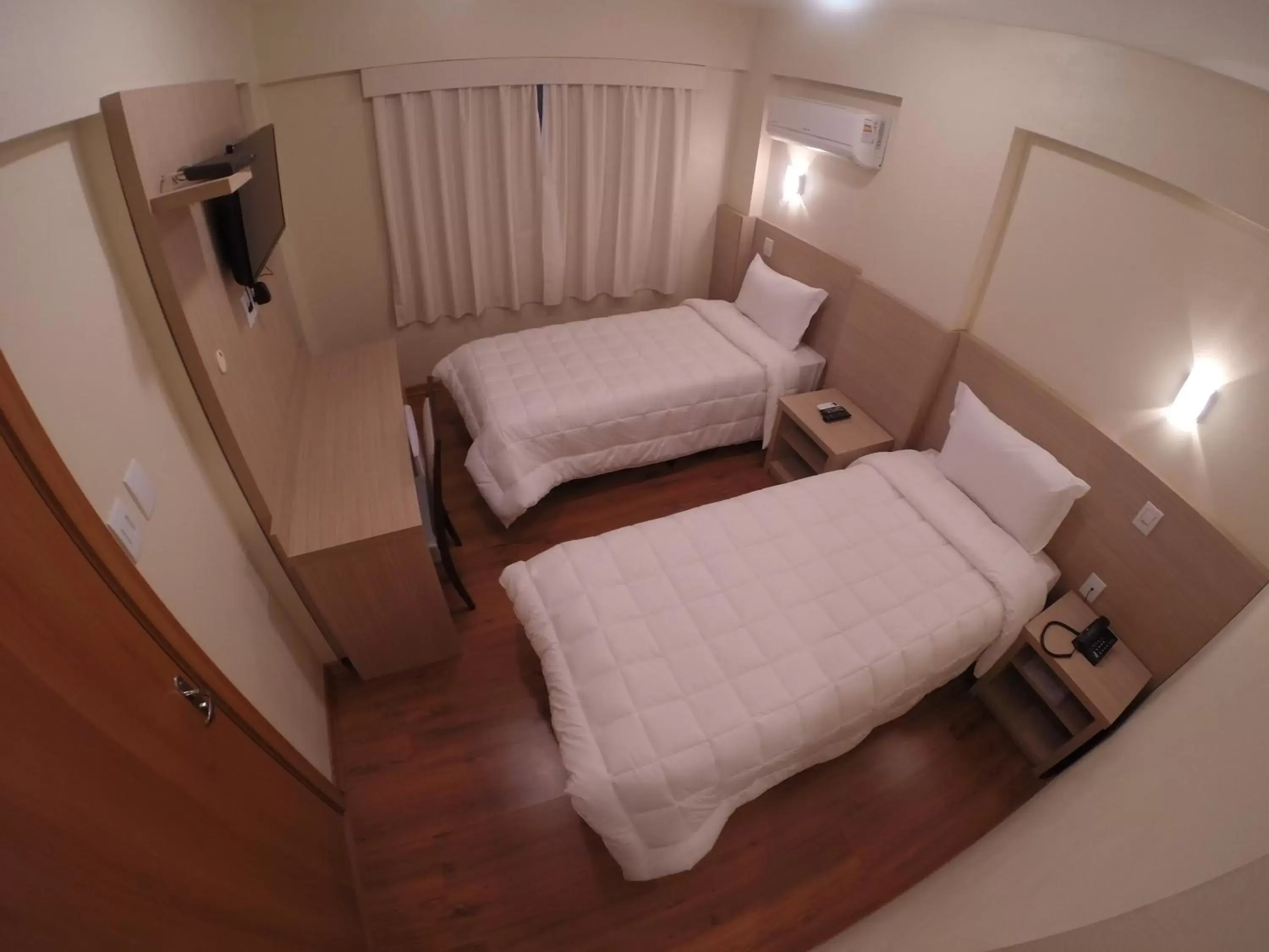 Double Room in Hotel Almanara Double Room in Hotel Almanara