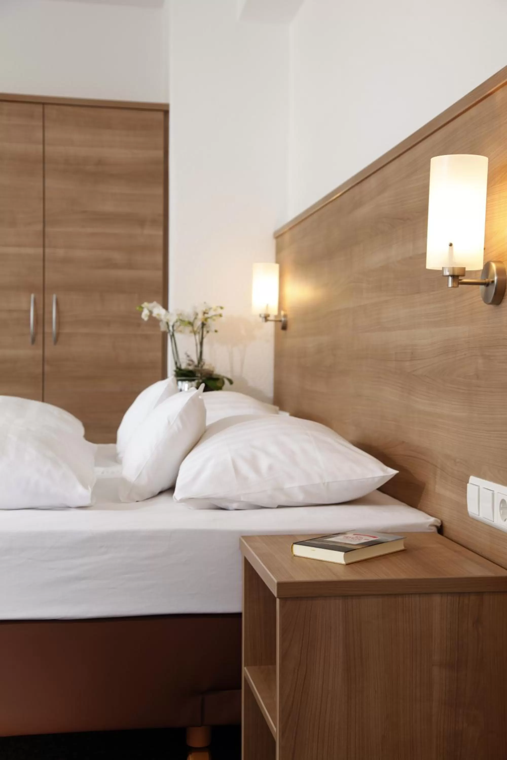 Decorative detail, Bed in Hotel Warteck