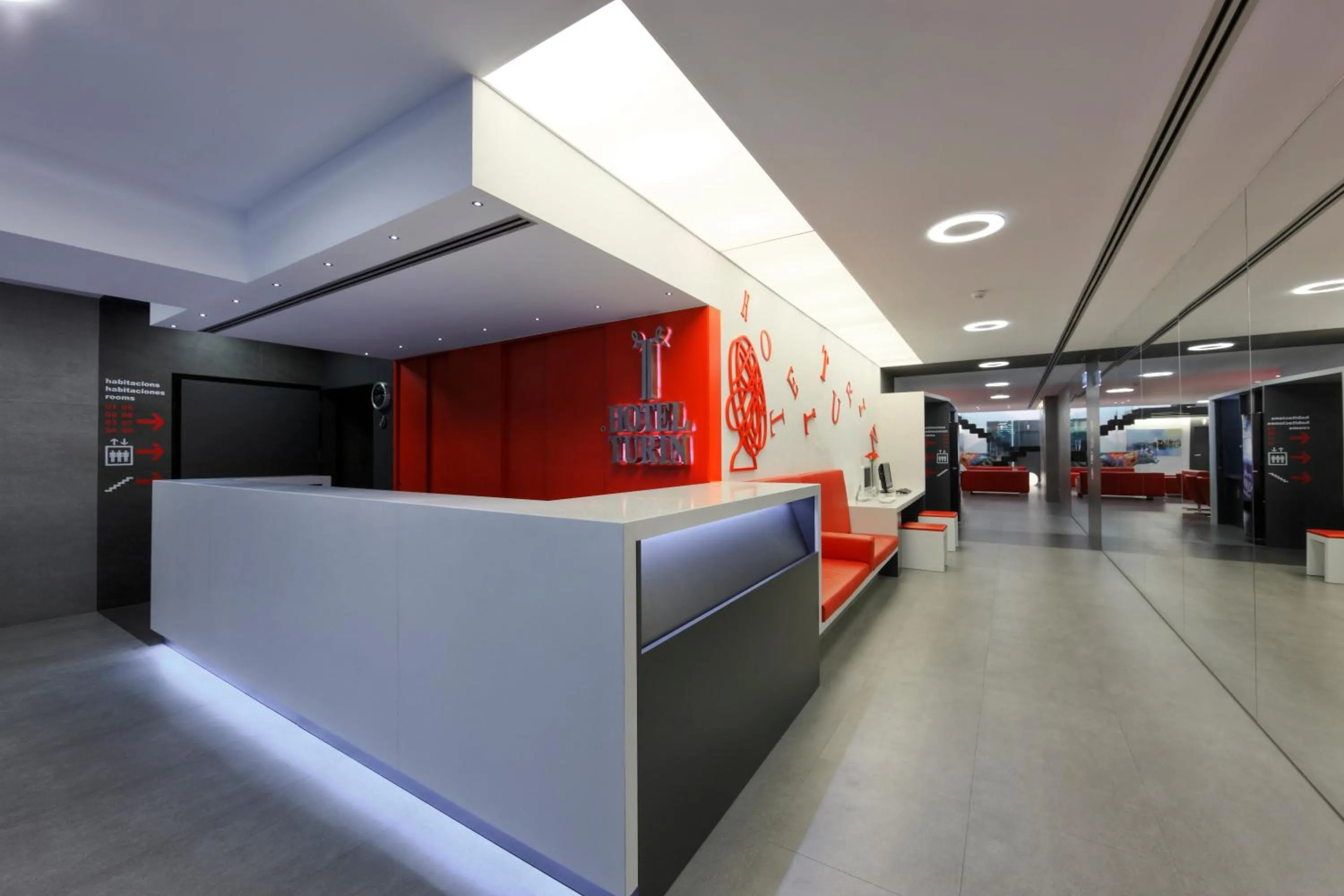 Lobby or reception in Hotel Turin Barcelona