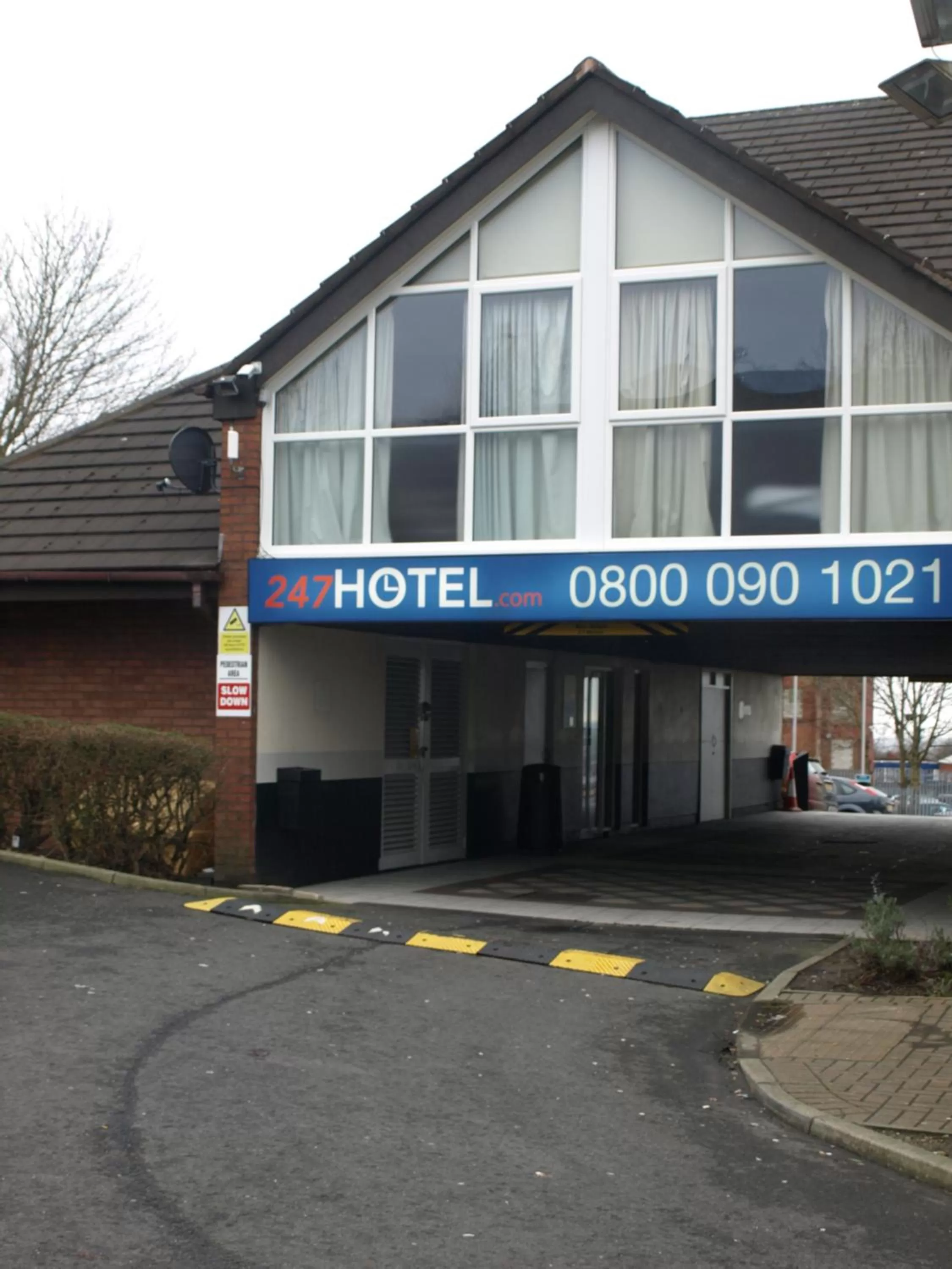 Facade/entrance in 247Hotel