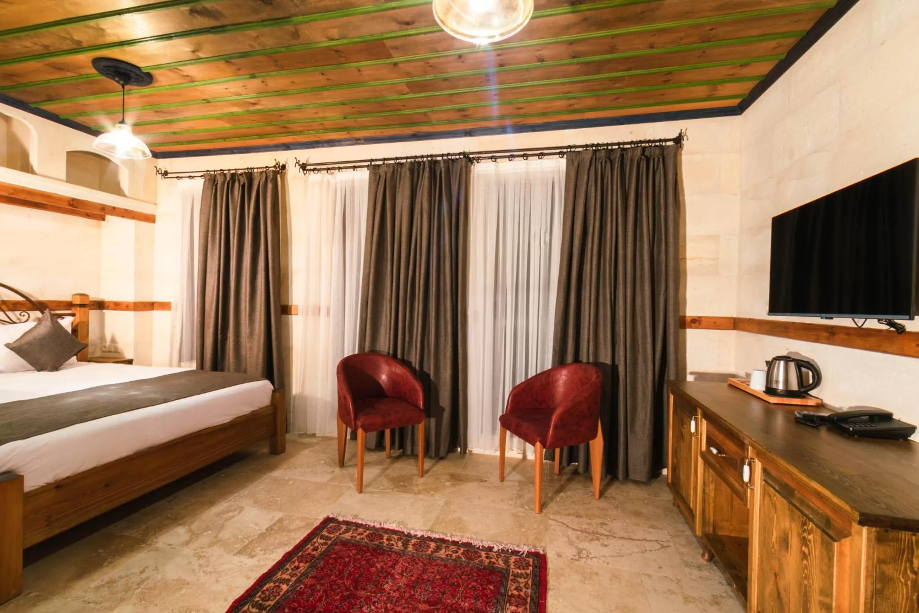 TV and multimedia in Sapphire Stone House