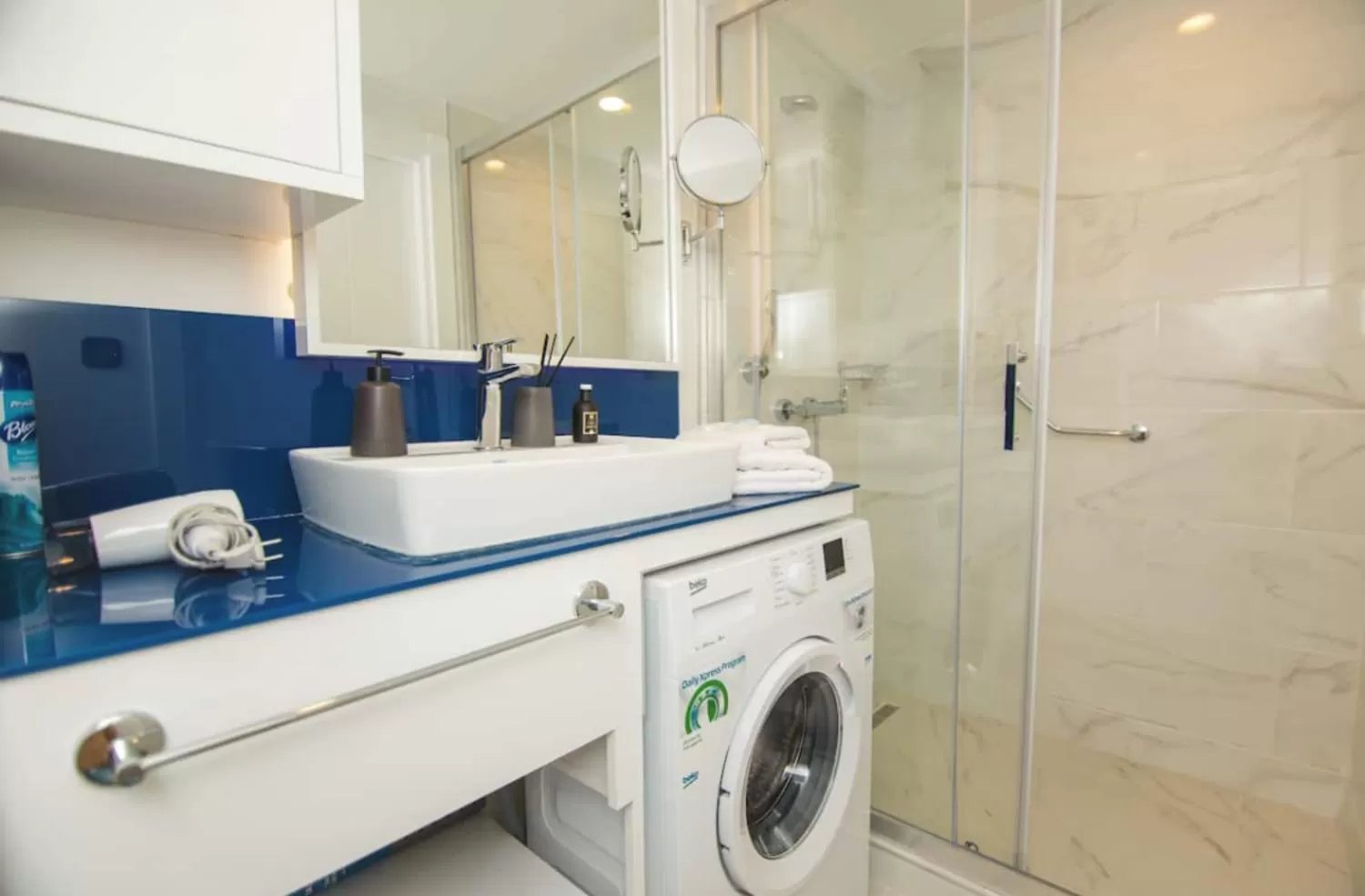 Shower, Bathroom in Special Apartments In Orbi City Batumi