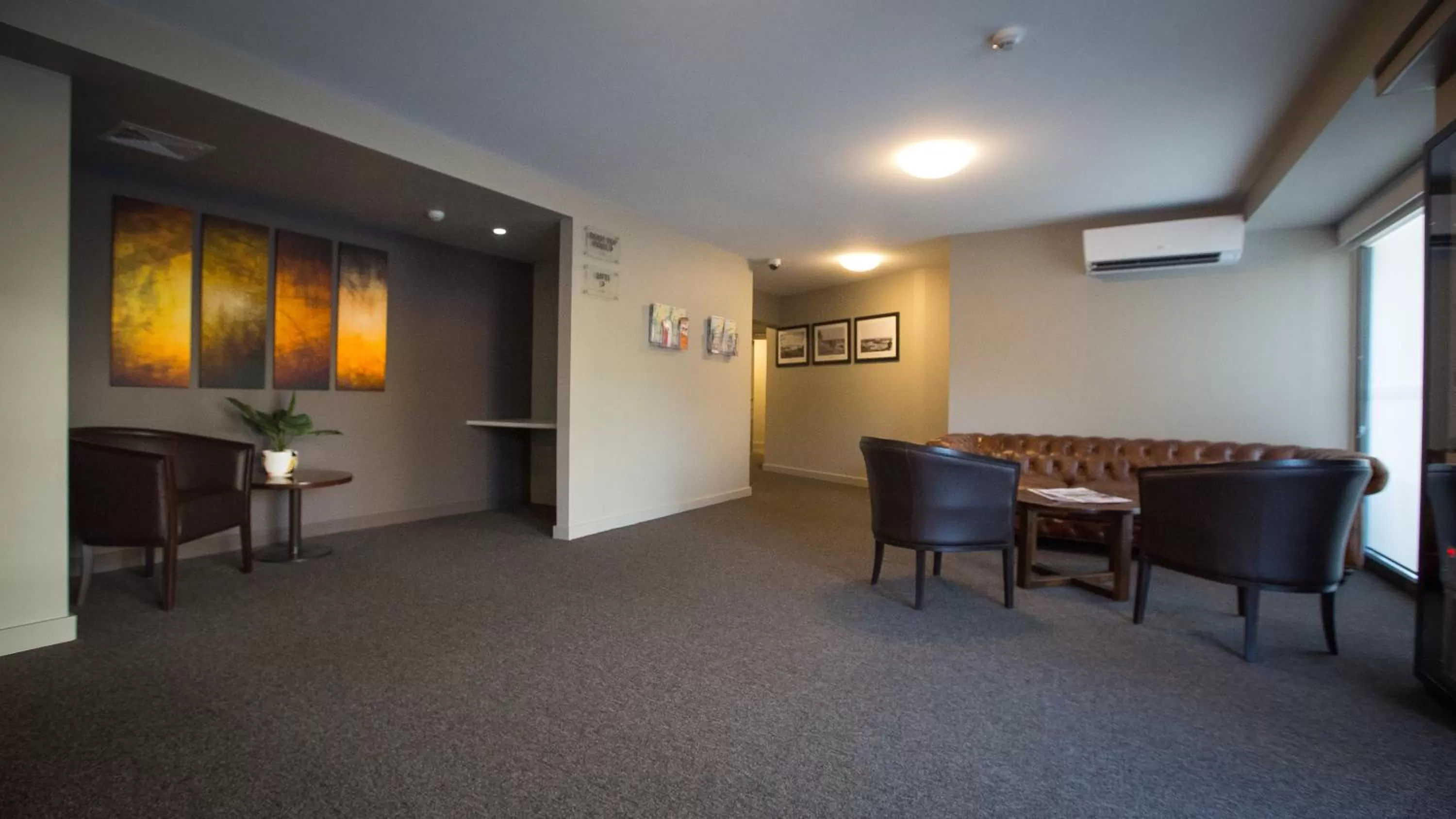 Lobby or reception in Gladstone Reef Hotel Motel