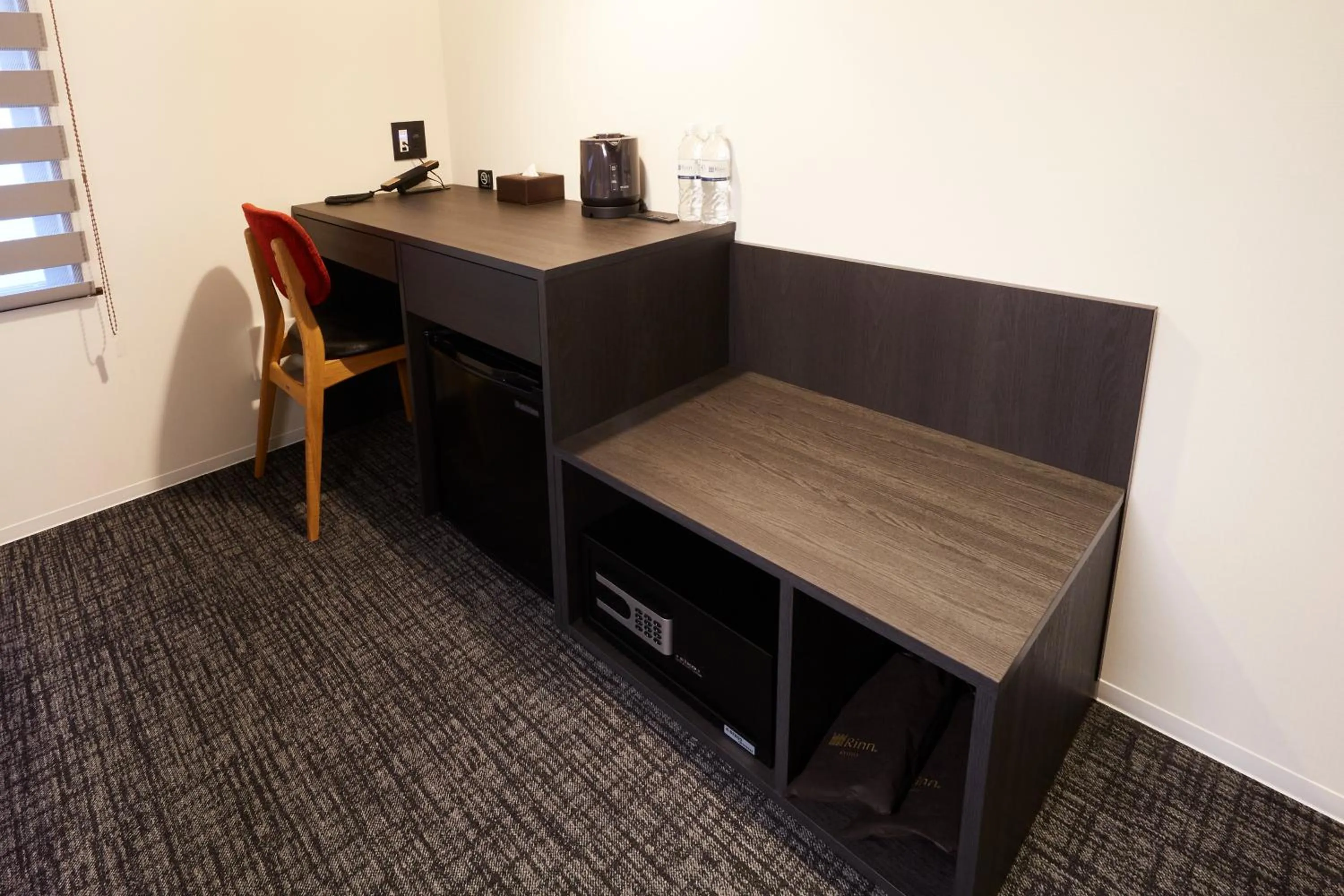 Photo of the whole room in Rinn Kamiebisu