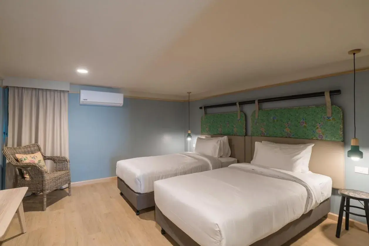 Superior King or Twin Room in The Blanket Hotel Phuket Old Town Superior King or Twin Room in The Blanket Hotel Phuket Old Town