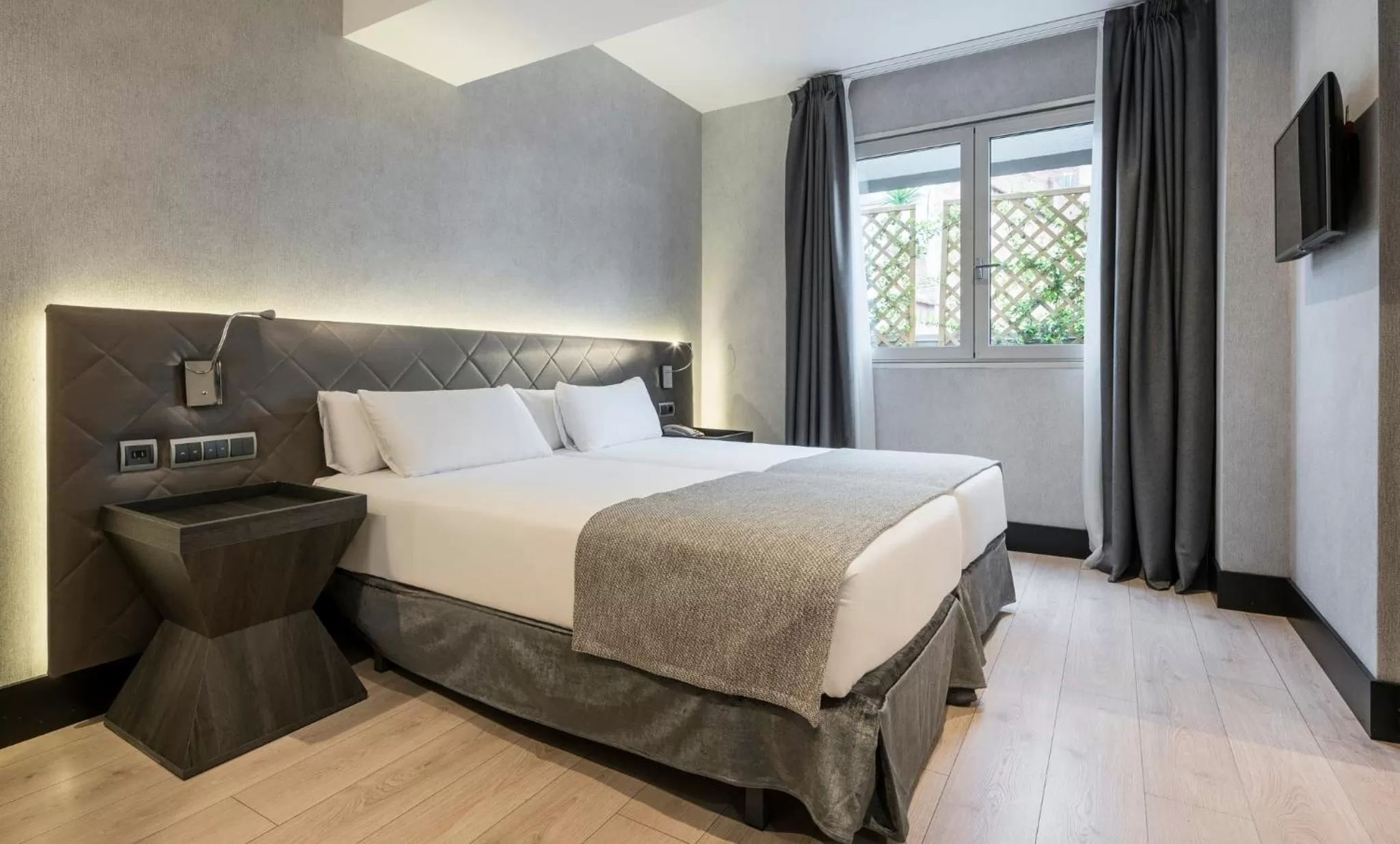 Decorative detail, Bed in Ilunion Bel-Art