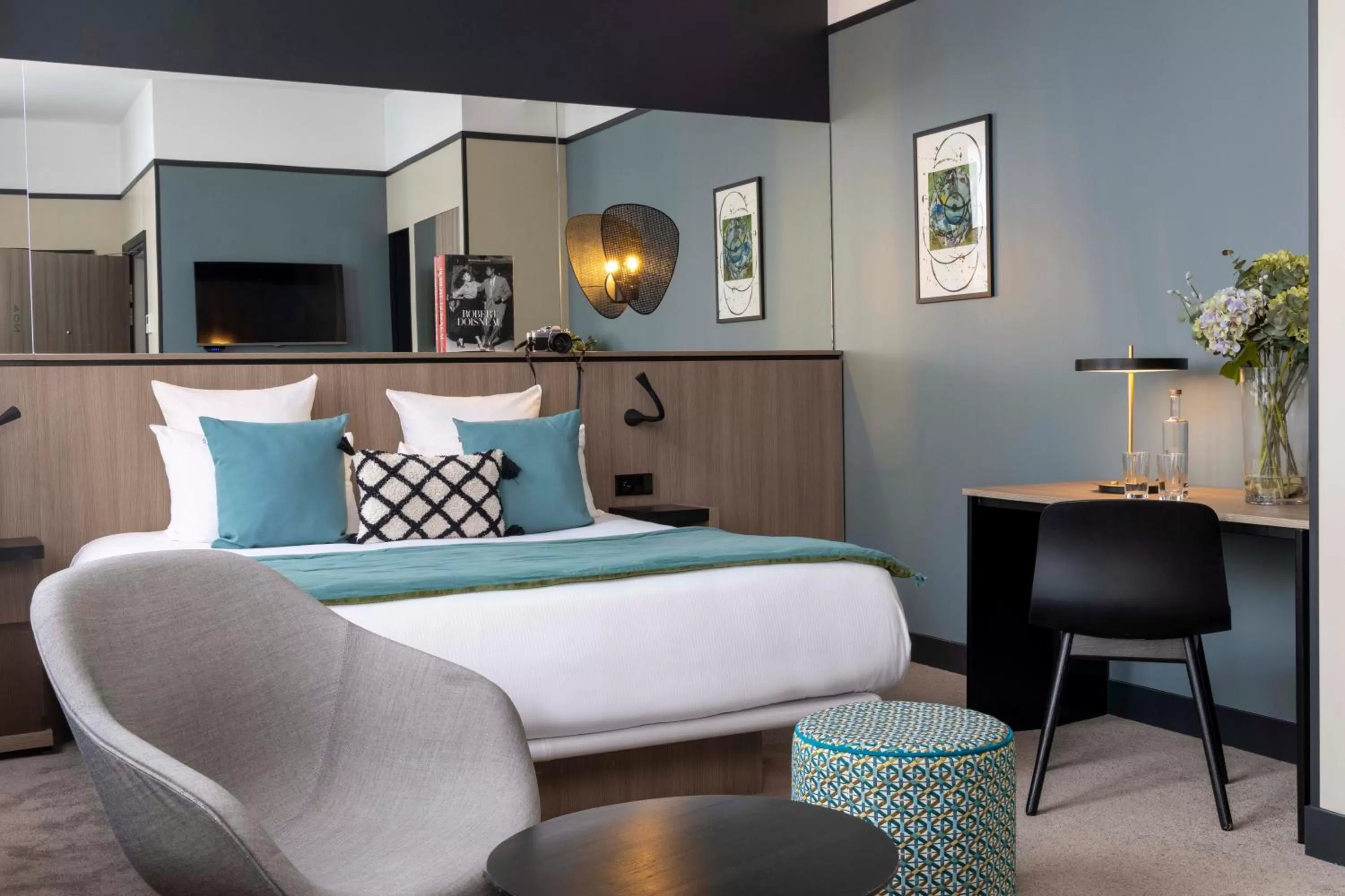 Bed in Hôtel Opéra Liège