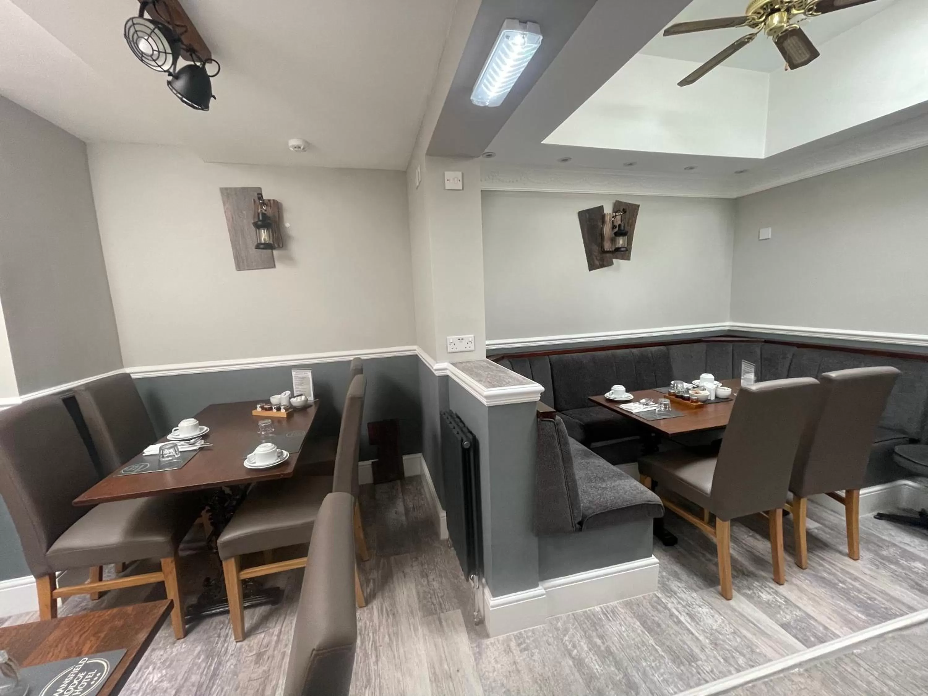 Seating area in Mansfield Lodge Hotel Ltd