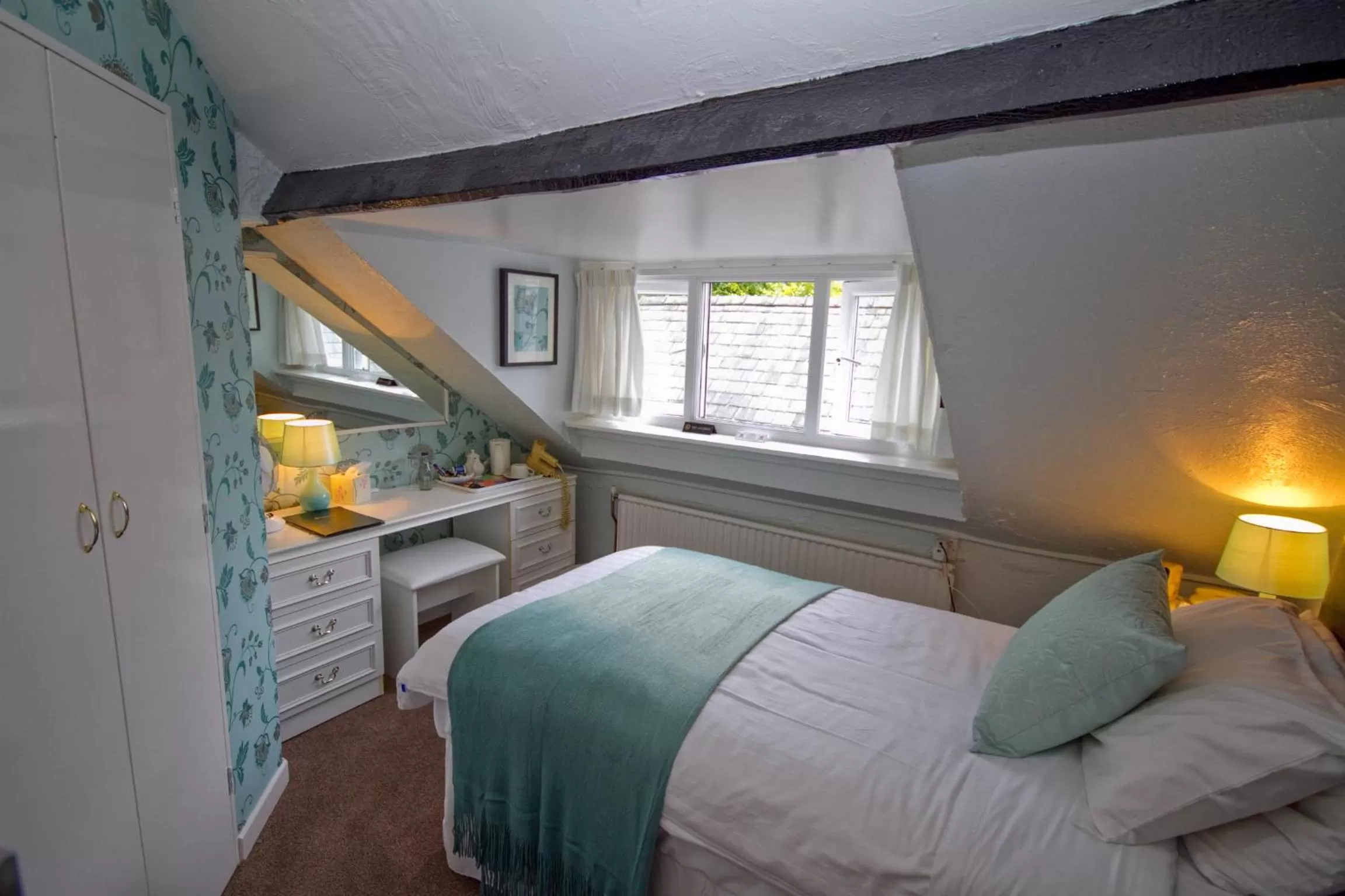 Photo of the whole room, Bed in Gwesty Minffordd Hotel