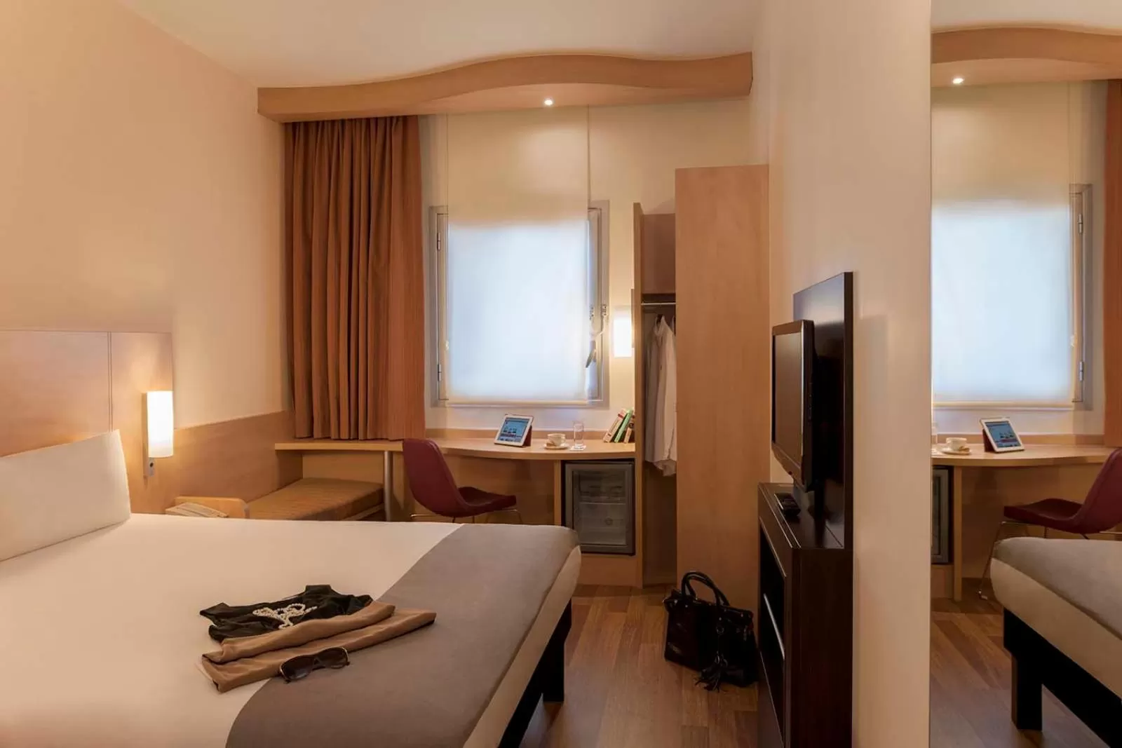 Bedroom, Bed in Ibis Bursa