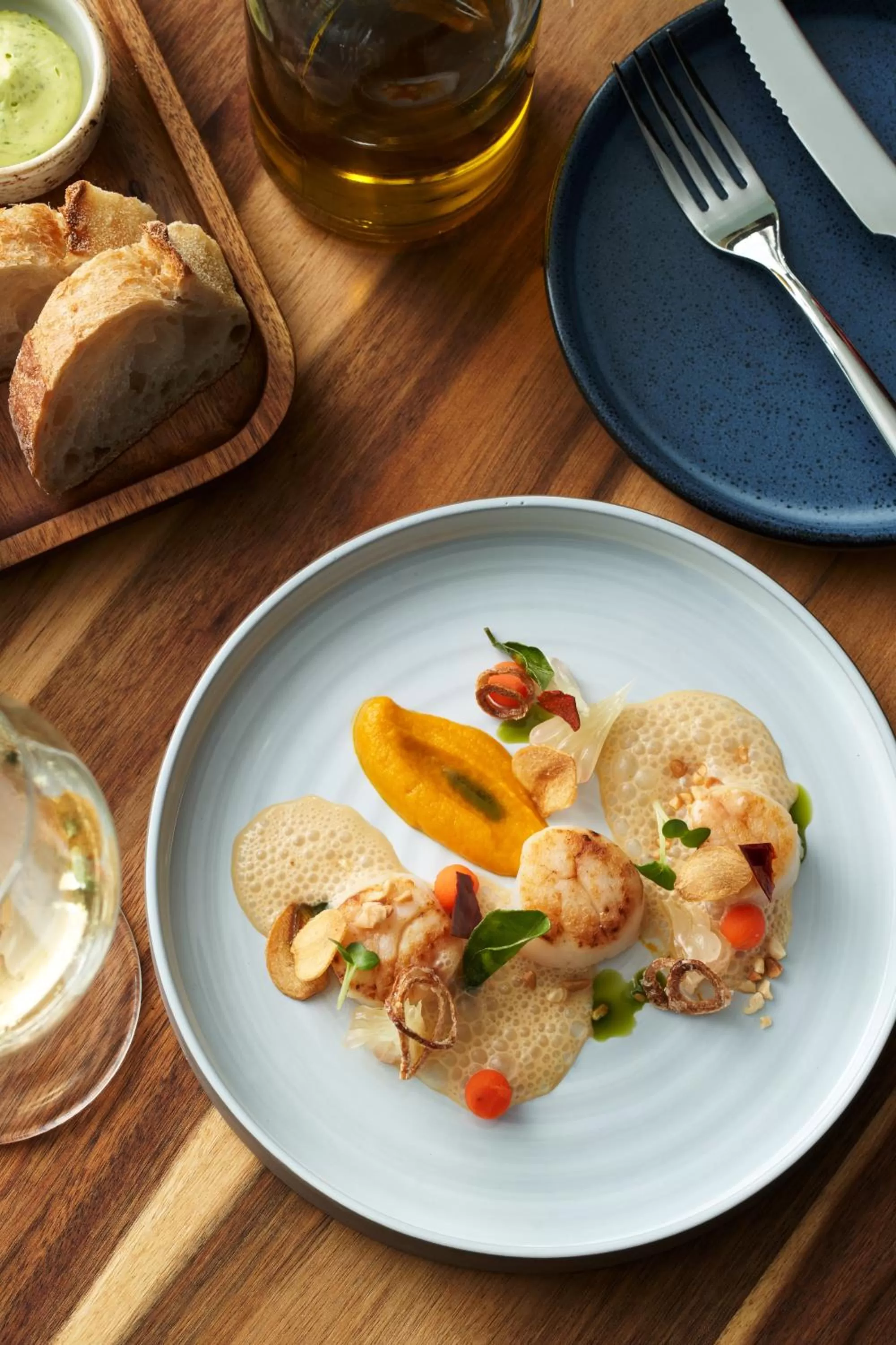 Restaurant/places to eat in The Silveri Hotel Hong Kong - MGallery Collection