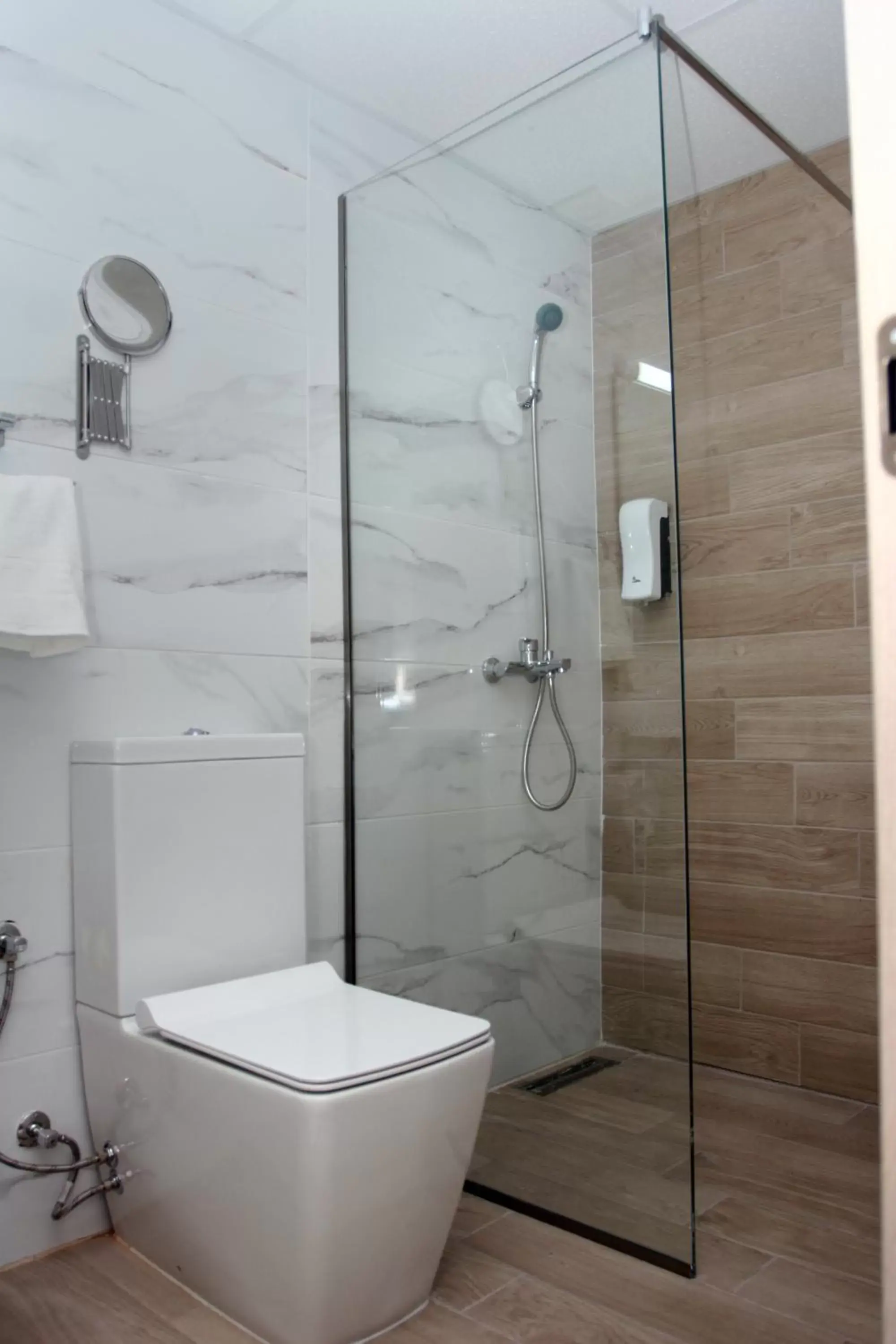 Twin Room with Balcony in Hotel DOA Twin Room with Balcony in Hotel DOA