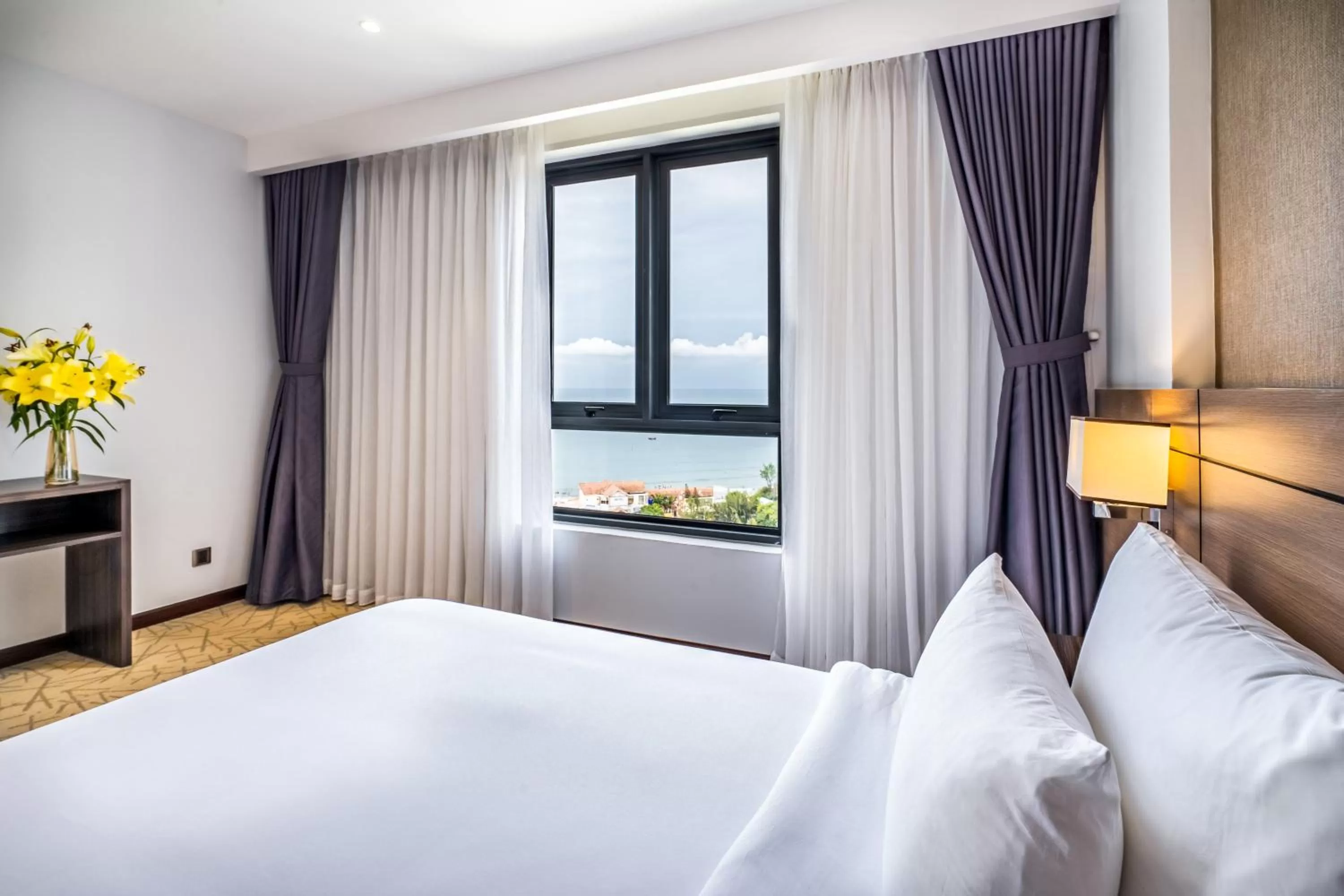 View (from property/room), Bed in The Cap Hotel