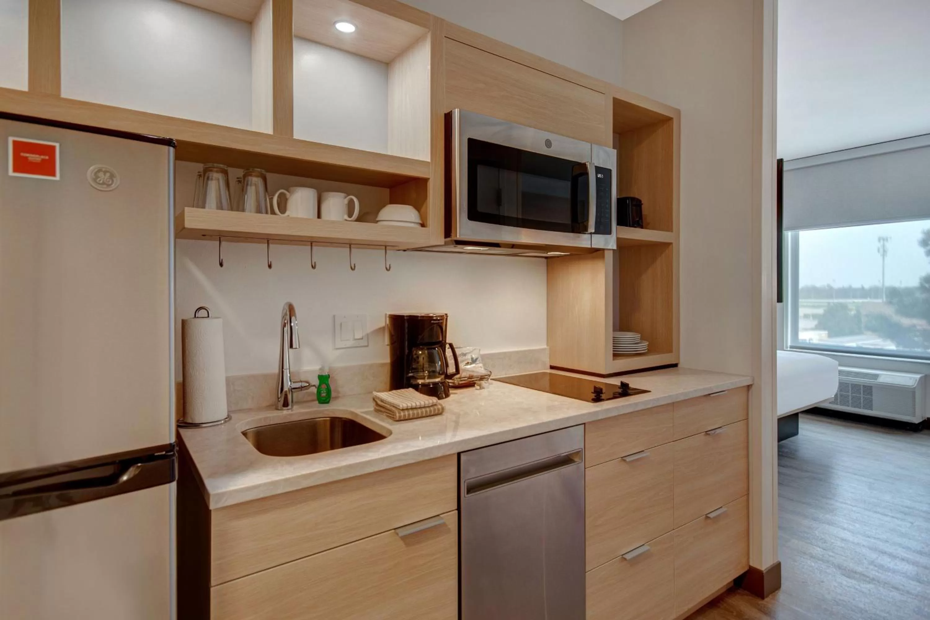 Kitchen or kitchenette in TownePlace Suites by Marriott Cincinnati Airport South