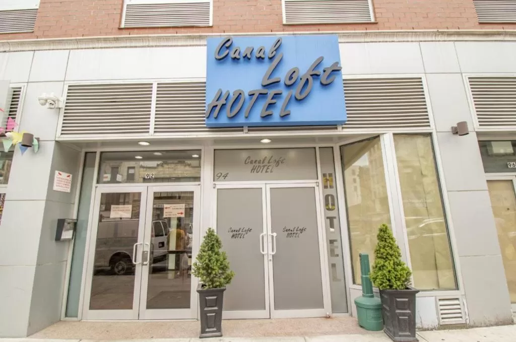 Facade/entrance in Canal Loft Hotel