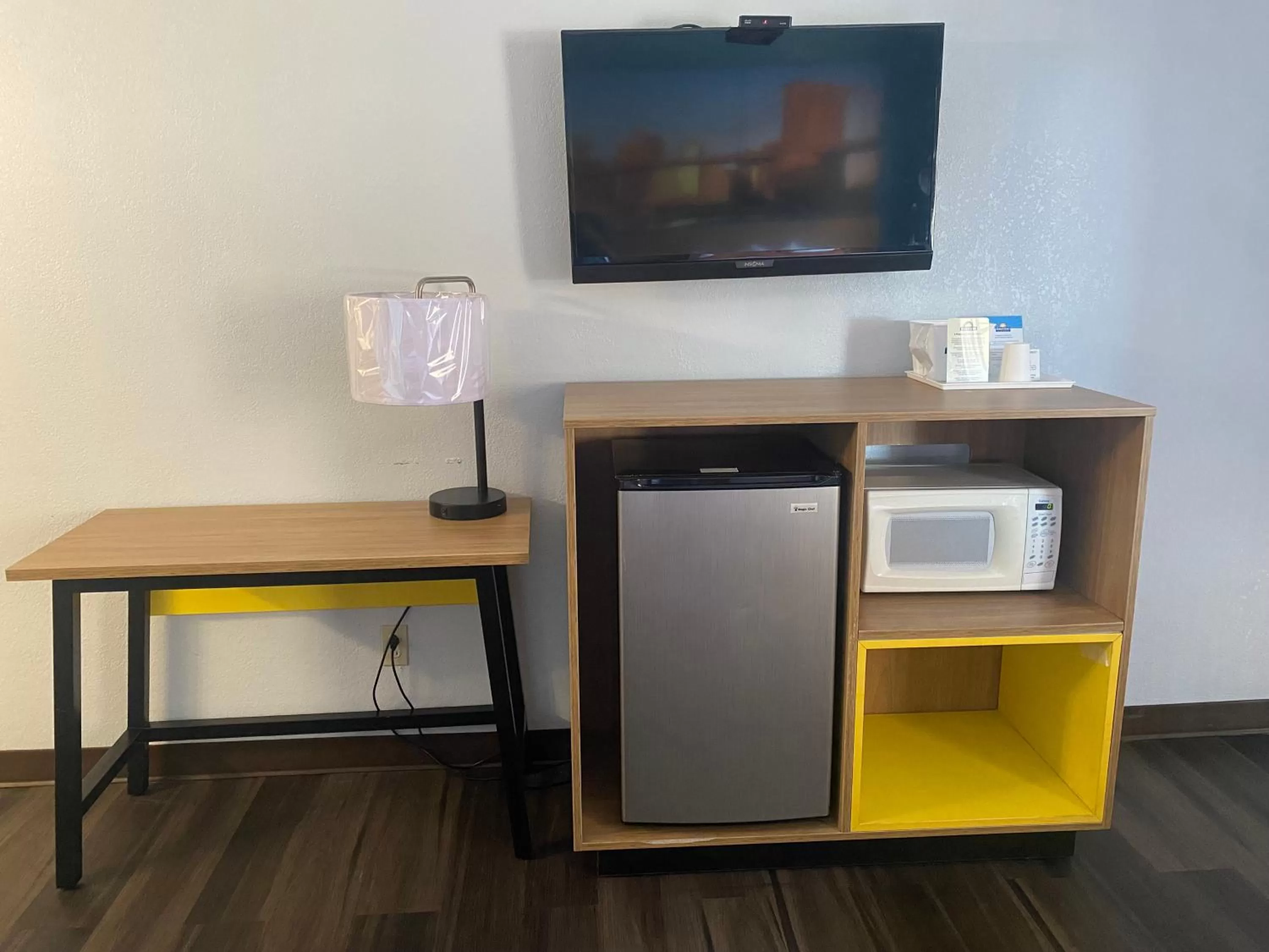 Days Inn by Wyndham Queensbury/Lake George