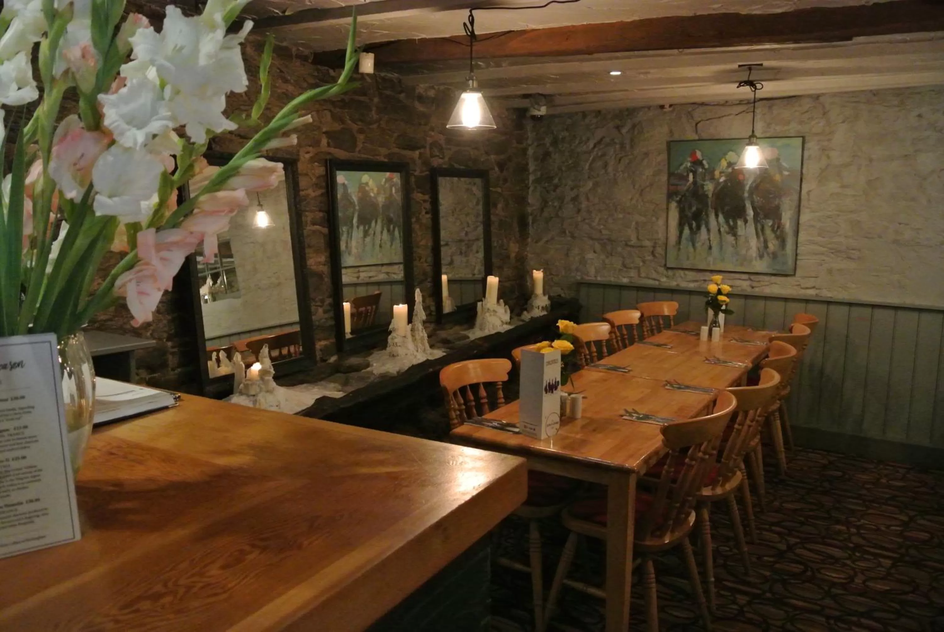 Restaurant/places to eat in The Horse & Jockey Inn