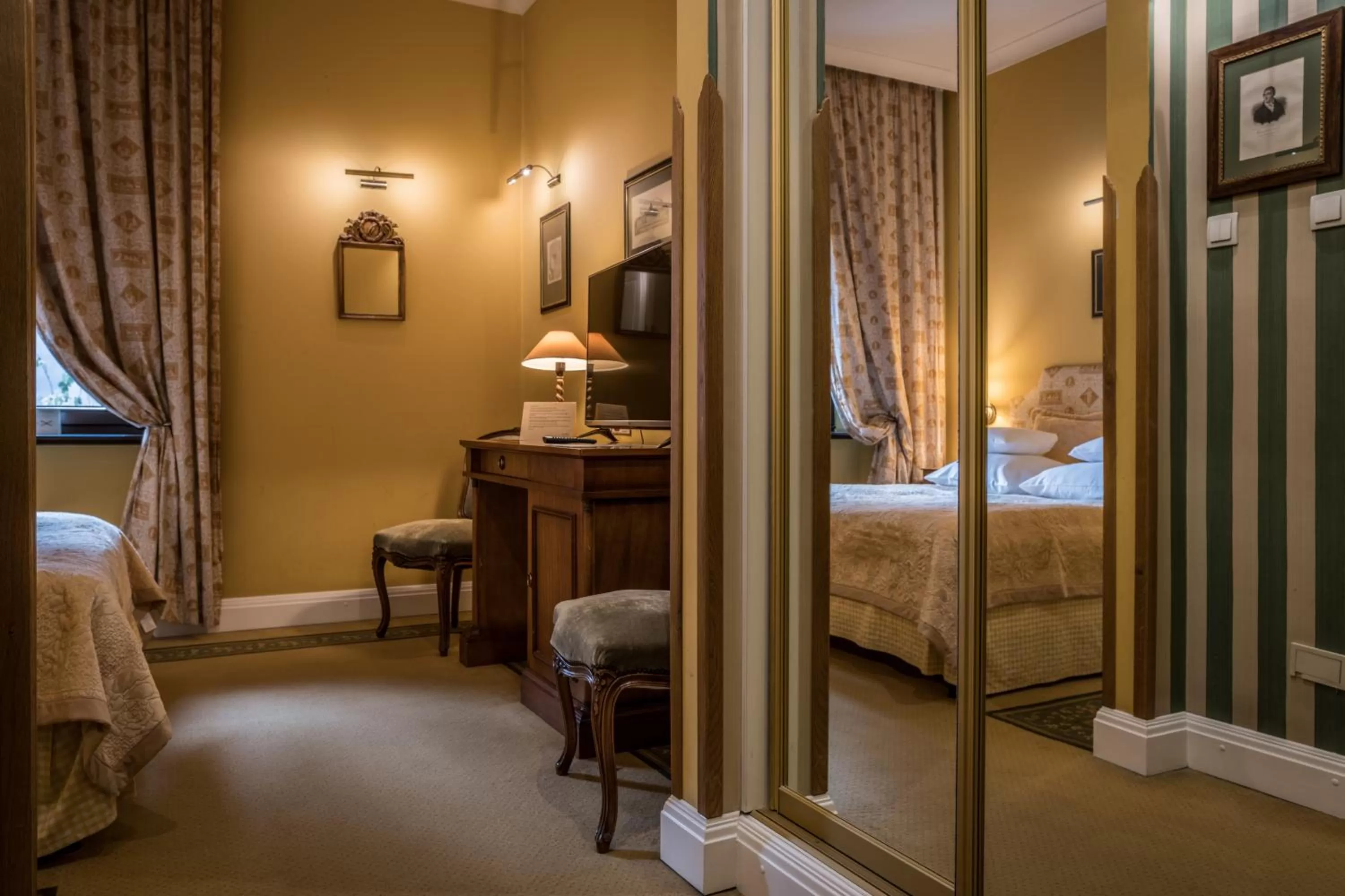 Bedroom, Bed in Hotel Gródek