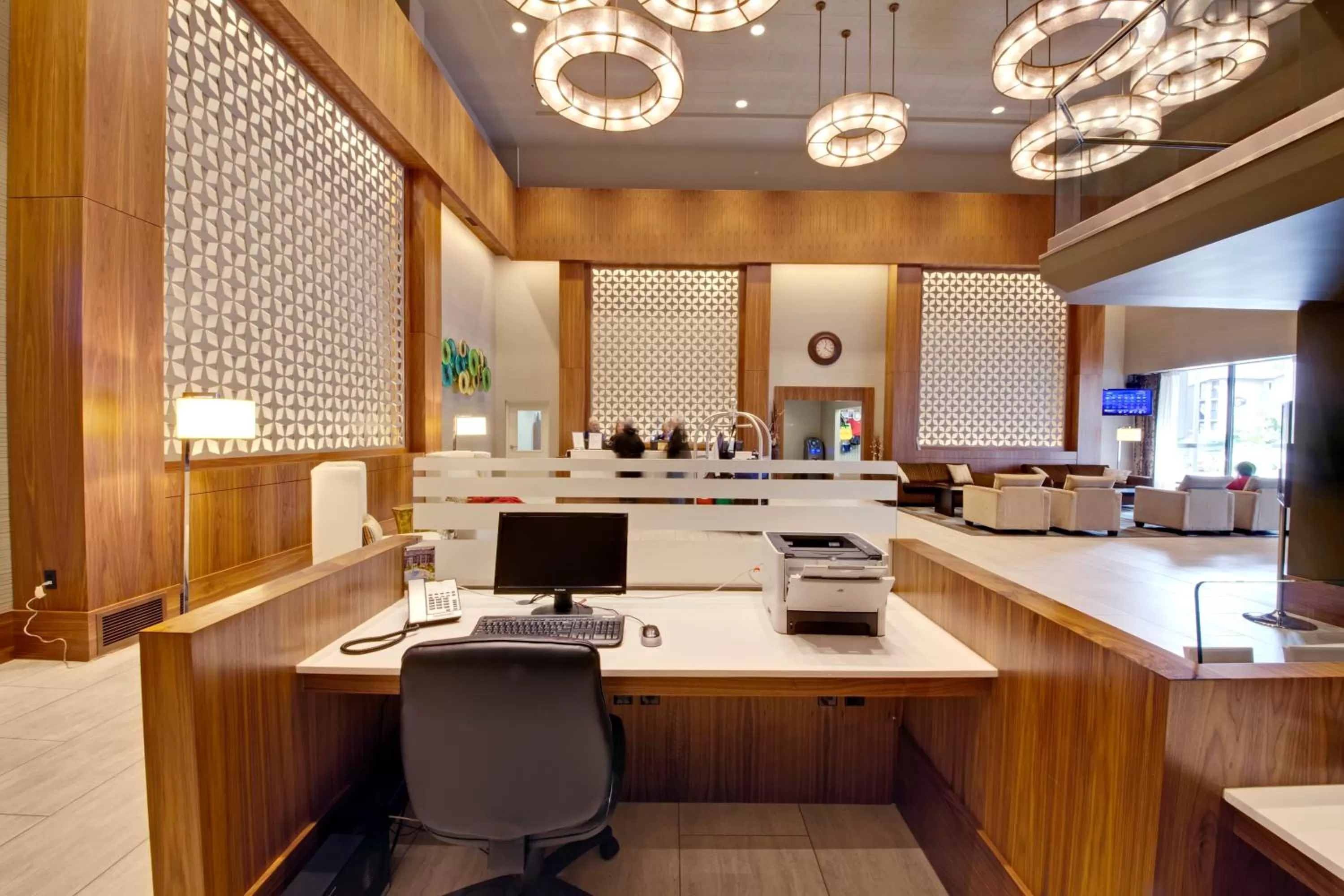 Business facilities in Coast Kamloops Hotel & Conference Centre