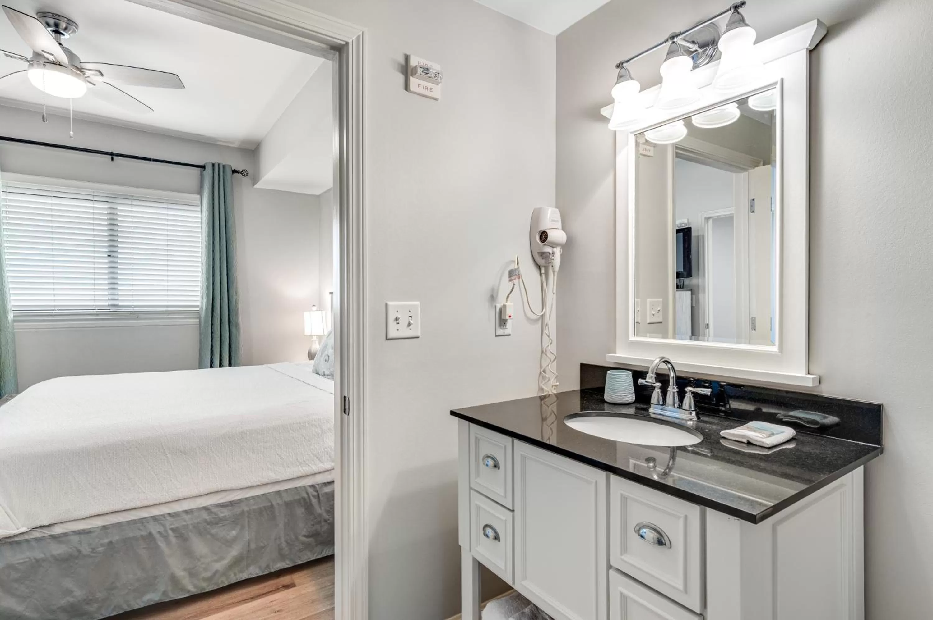 Bathroom in Sterling Breeze 2003