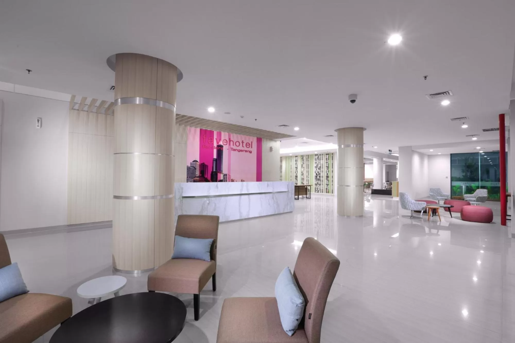 Lobby or reception in favehotel Bandara Tangerang