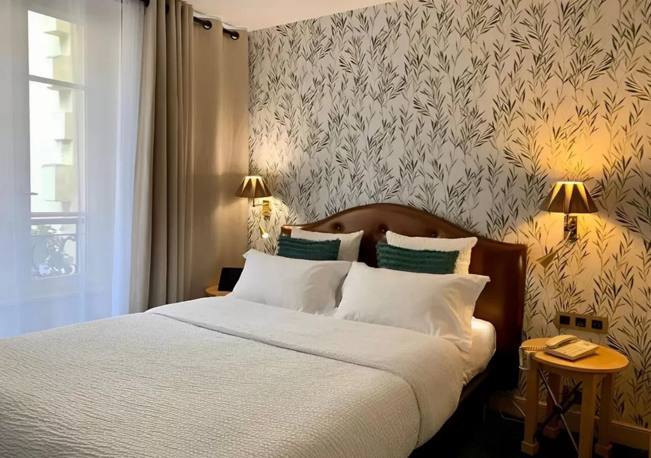 Comfort Double Room in Hôtel Central Saint Germain