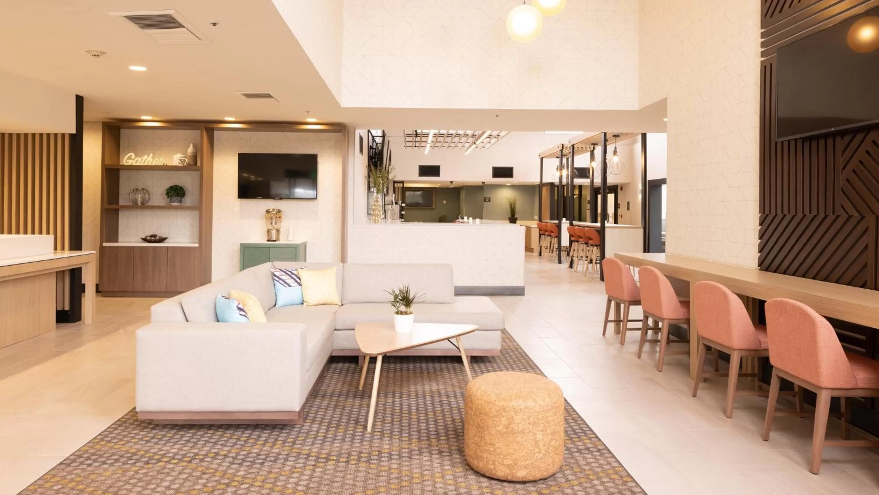 Property building in Holiday Inn Santa Ana-Orange County Airport by IHG