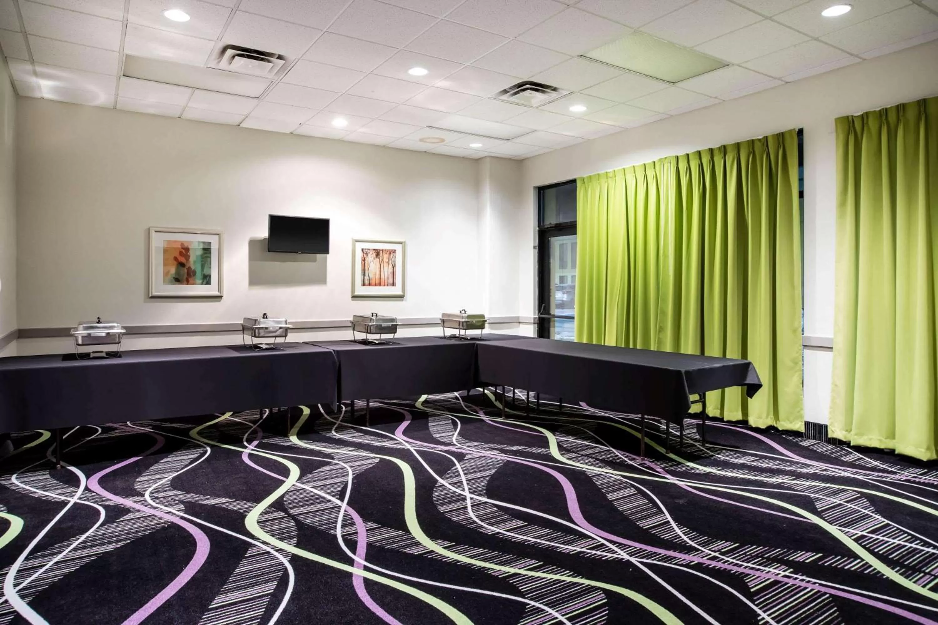 On site in La Quinta Inn by Wyndham Davenport & Conference Center