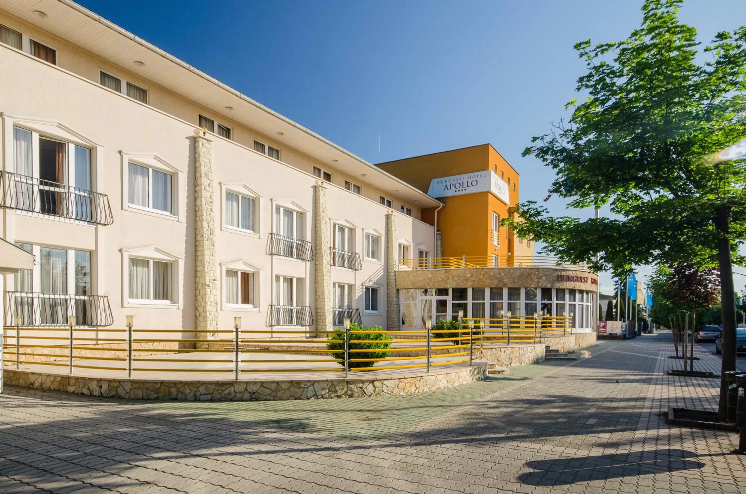 Property building in Hunguest Hotel Apollo