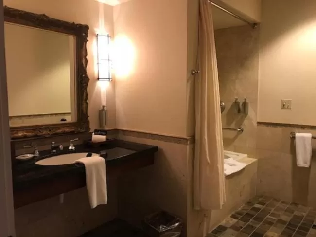 King Room - Disability Access in Tradewinds Carmel