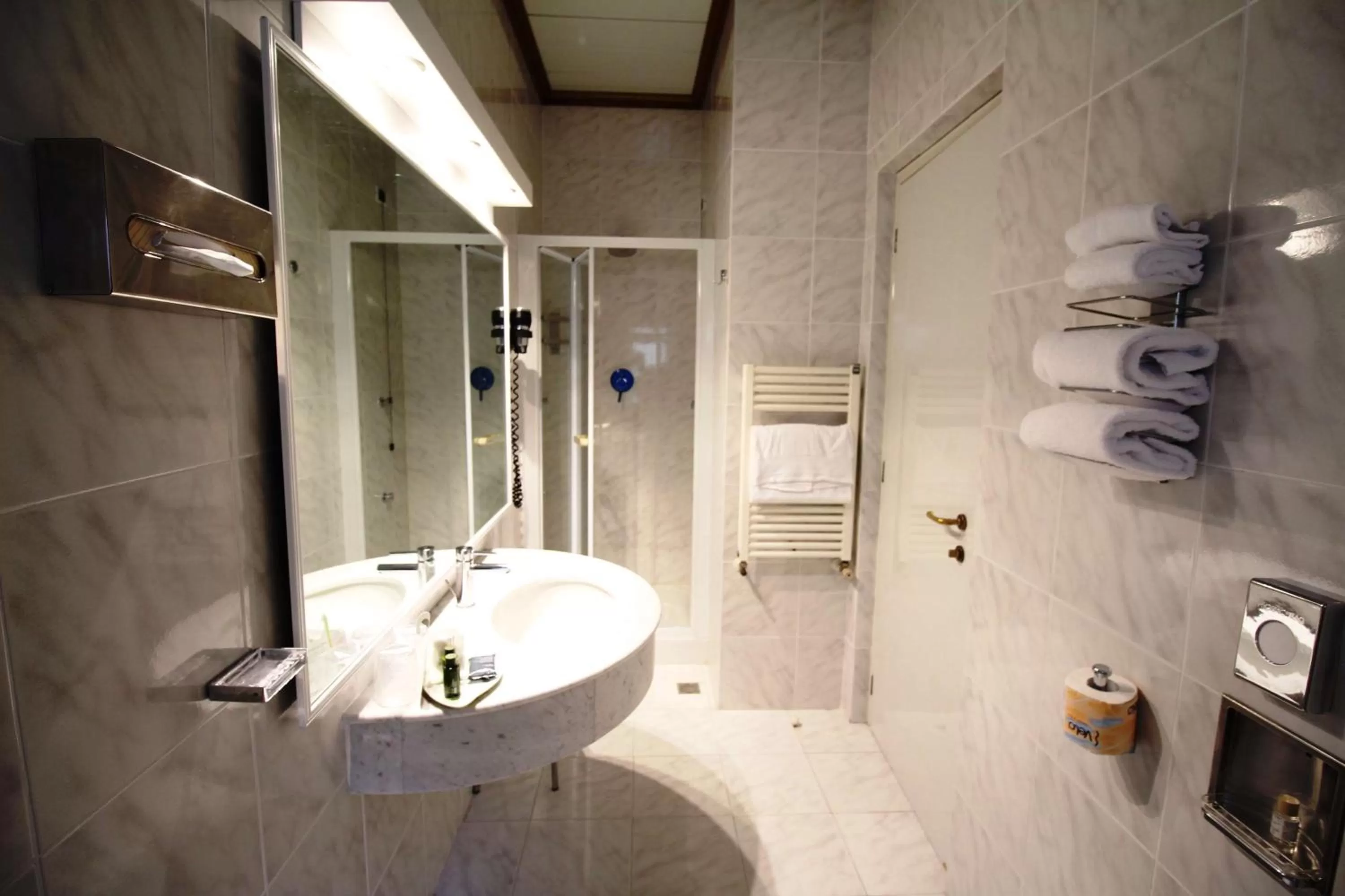 Bathroom in Best Western Hotel Moderno Verdi